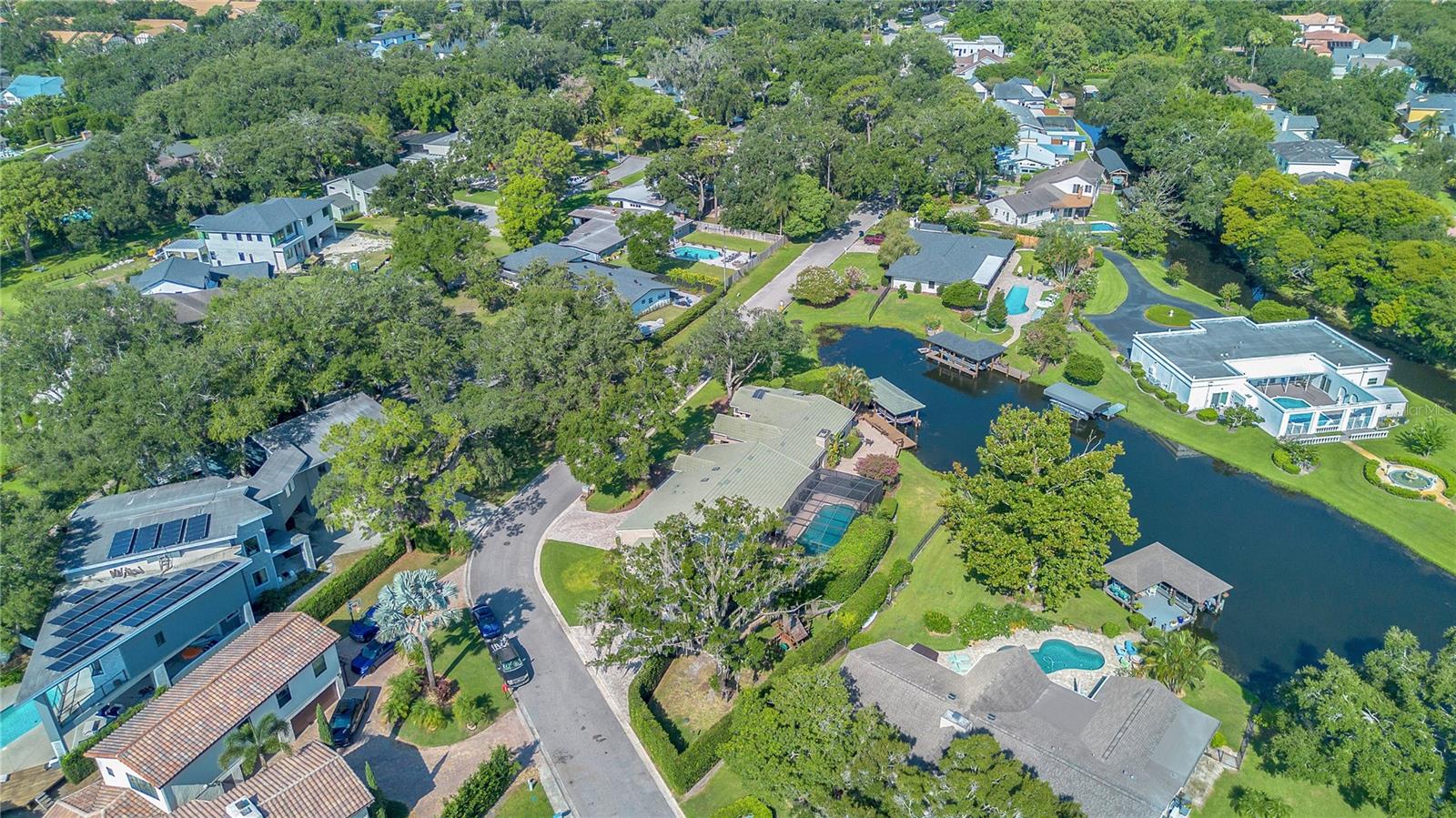 Listing photo id 77 for 525 Mandalay Road