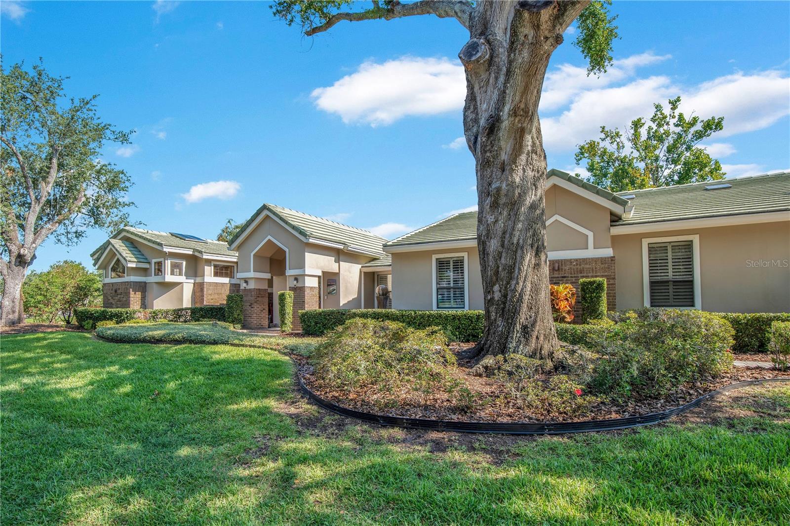Listing photo id 6 for 525 Mandalay Road