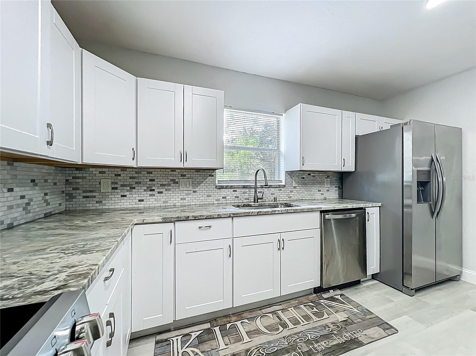 Image 16 of 39 For 12368 Killian Street