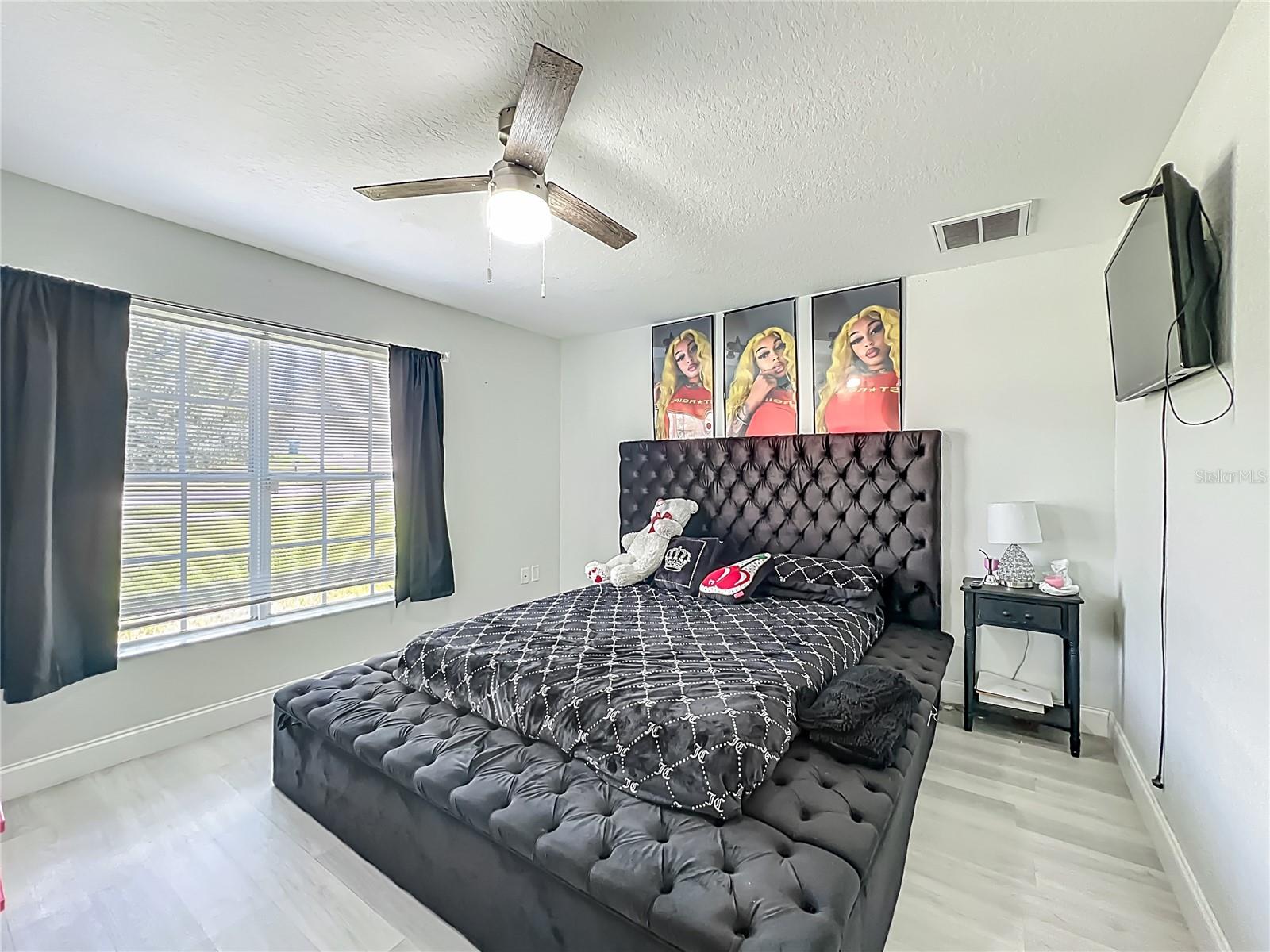 Image 19 of 39 For 12368 Killian Street