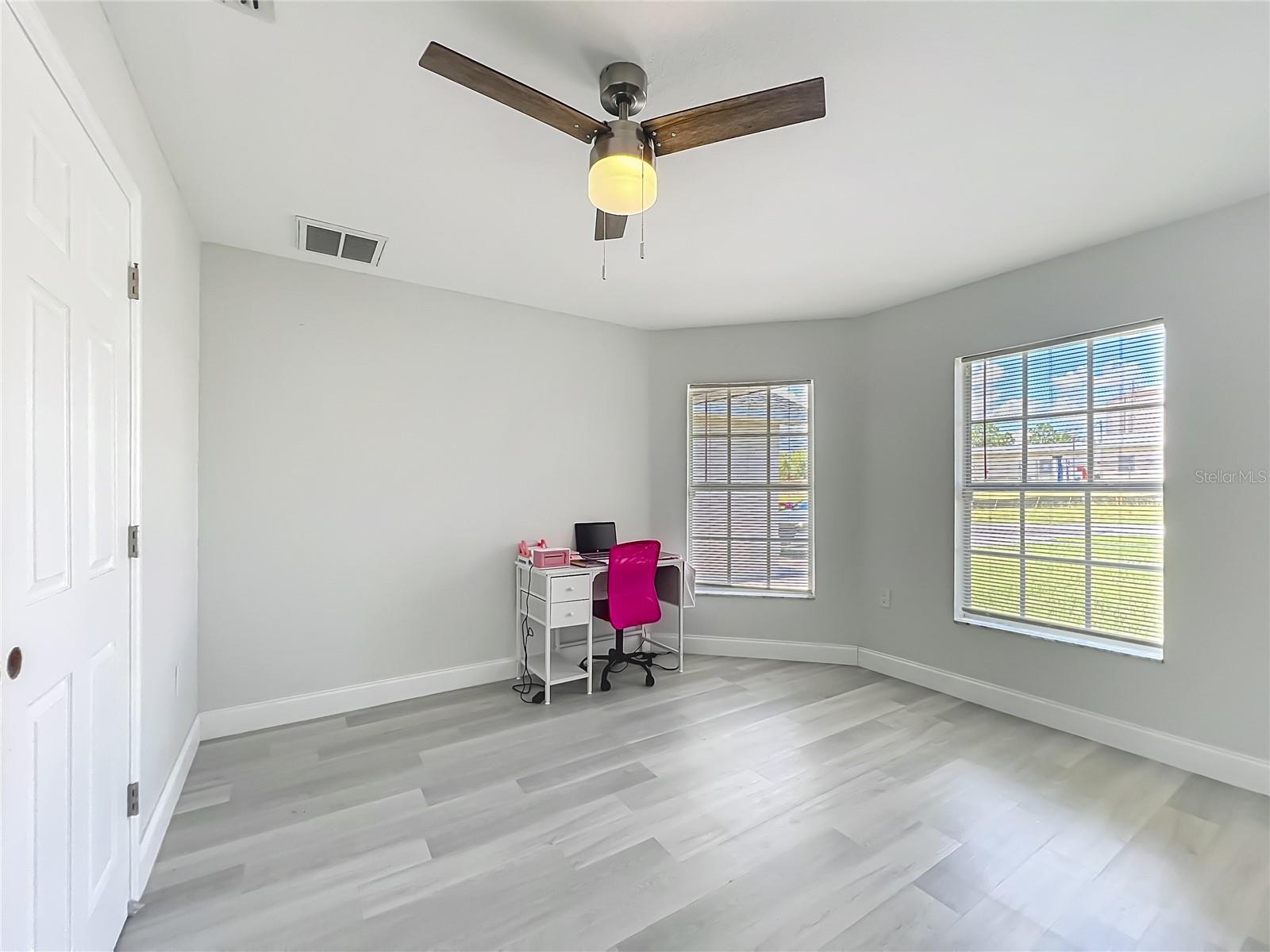 Image 20 of 39 For 12368 Killian Street