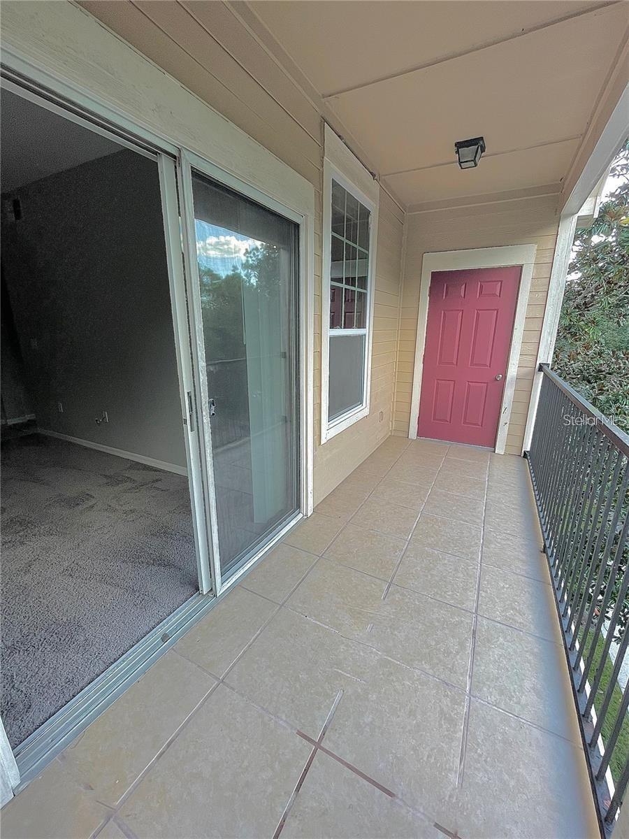 Image 8 of 17 For 2015 Erving Circle 304