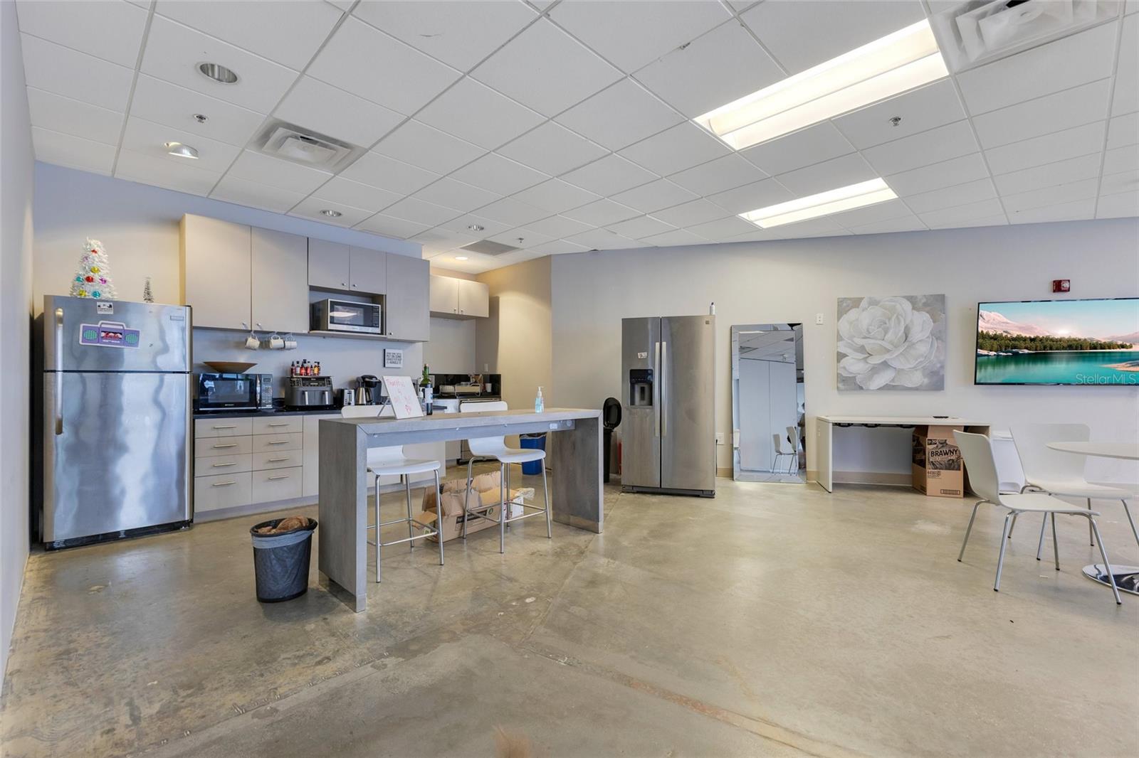 Image 23 of 23 For 121 Orange Avenue 850-880