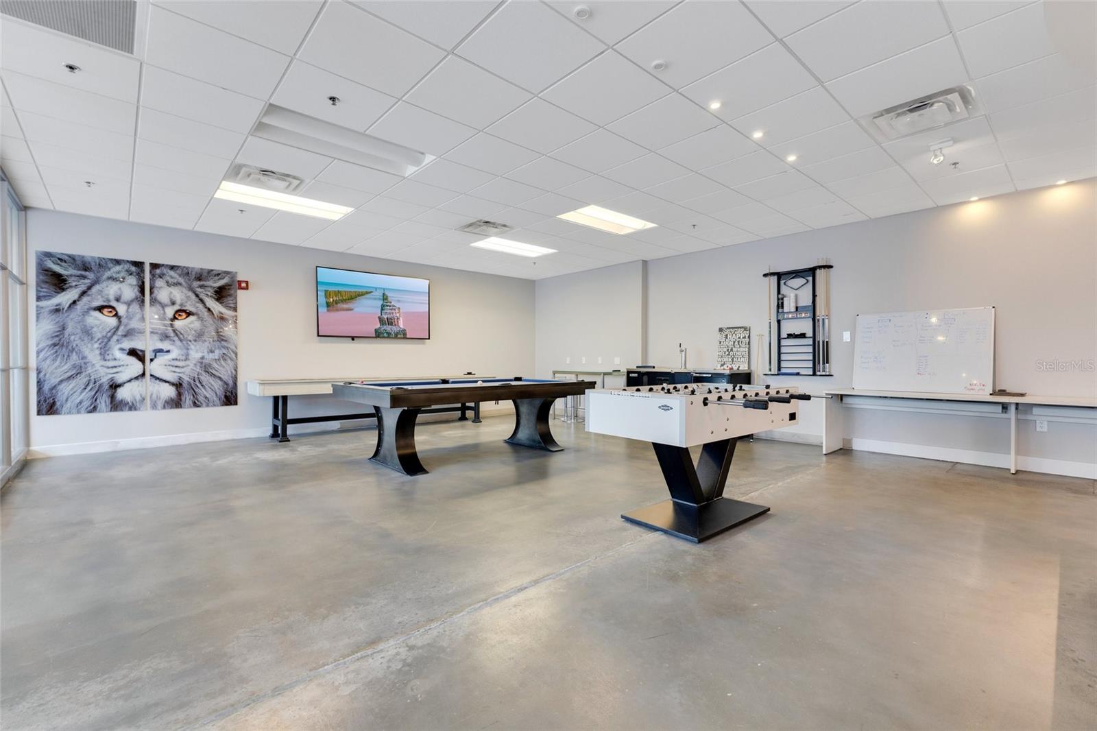 Image 7 of 23 For 121 Orange Avenue 850-880