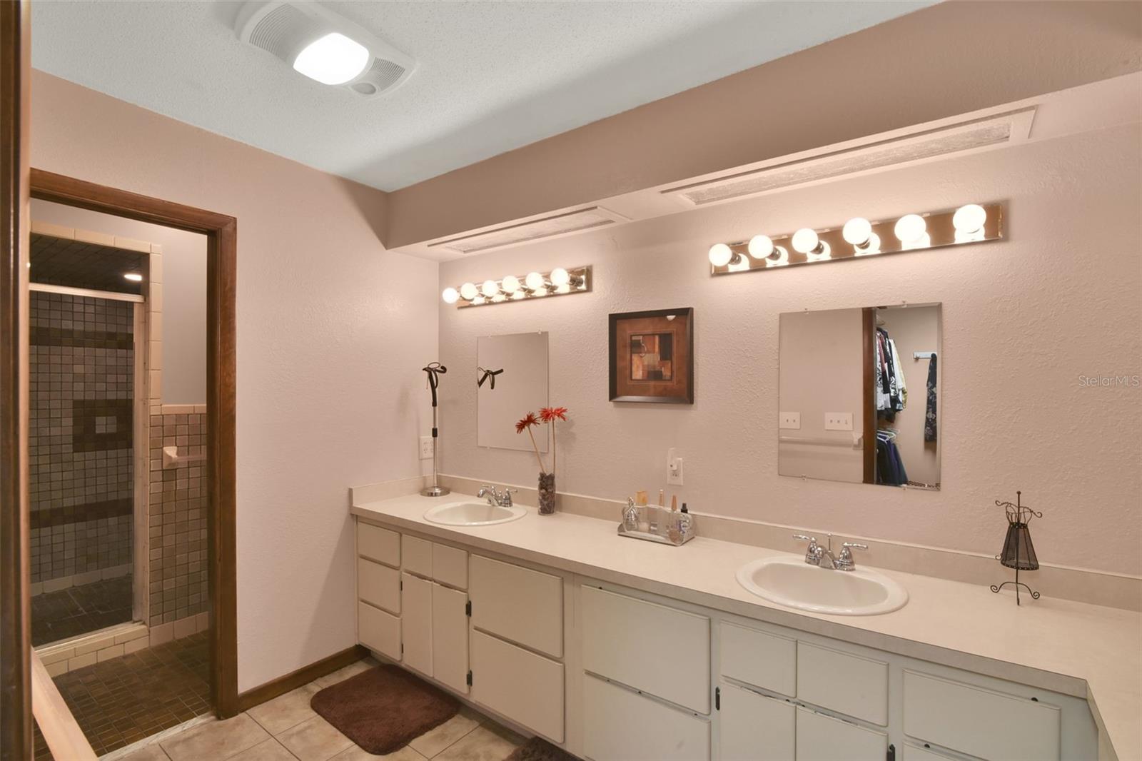 Image 18 of 29 For 33214 Coventry Drive