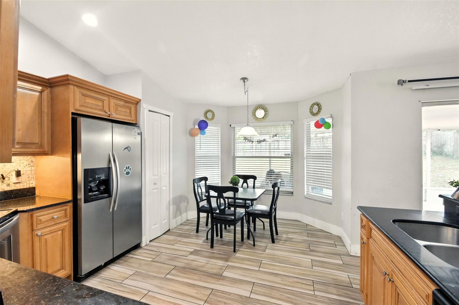 Image 18 of 35 For 6084 Brookhill Circle