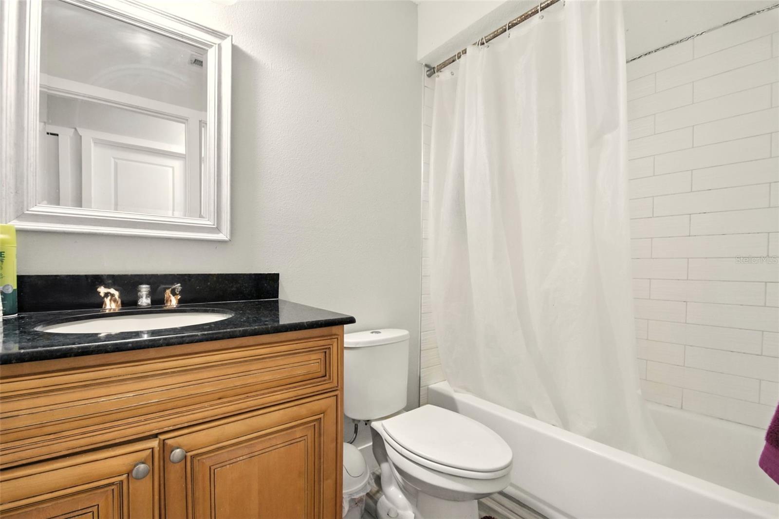 Image 25 of 35 For 6084 Brookhill Circle