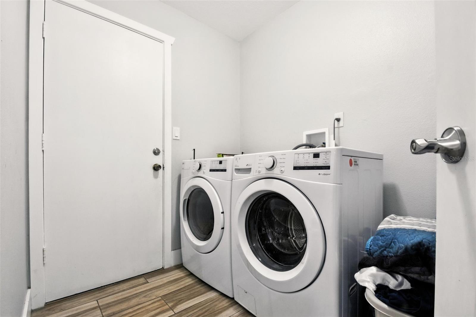 Image 27 of 35 For 6084 Brookhill Circle