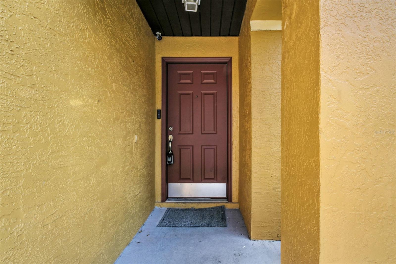 Image 3 of 35 For 6084 Brookhill Circle