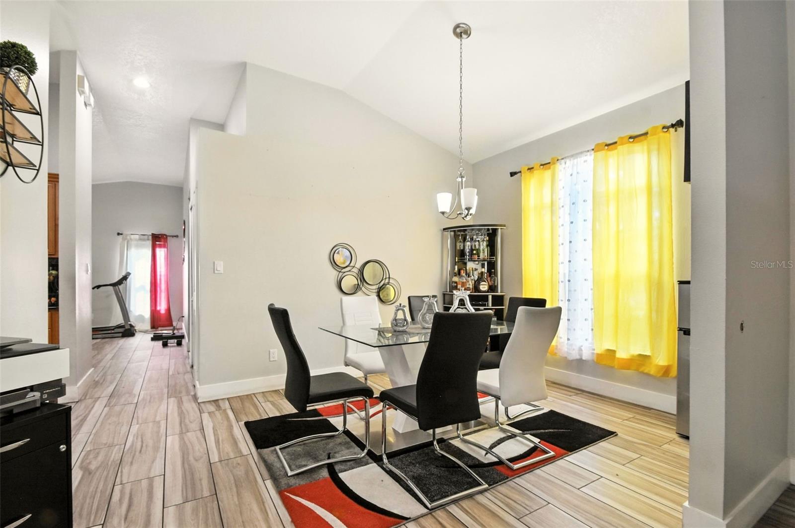 Image 6 of 35 For 6084 Brookhill Circle