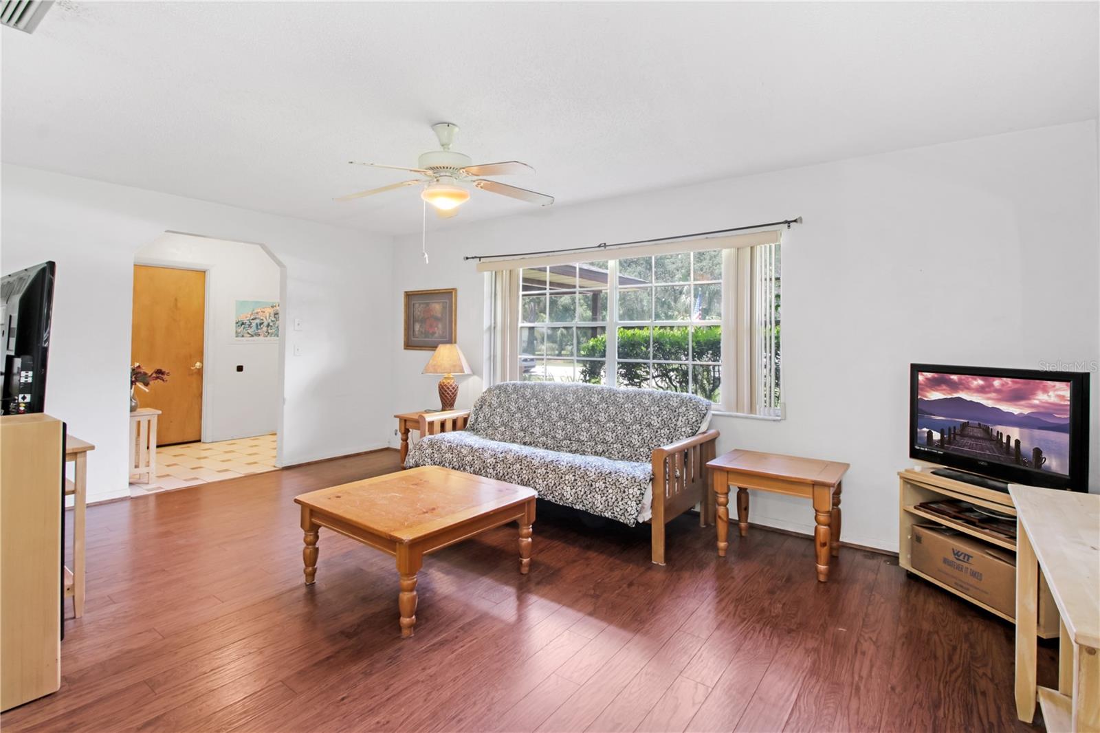 Image 11 of 31 For 339 Colomba Road