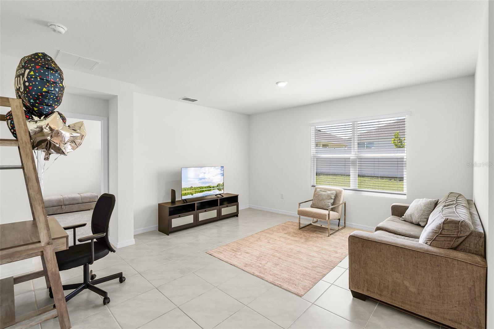 Image 8 of 22 For 1340 Daisy Field Dr