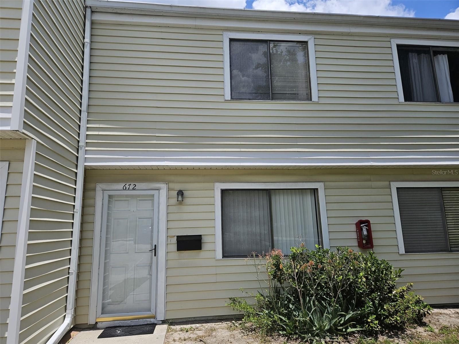 Image 2 of 18 For 672 Leslie Court 672