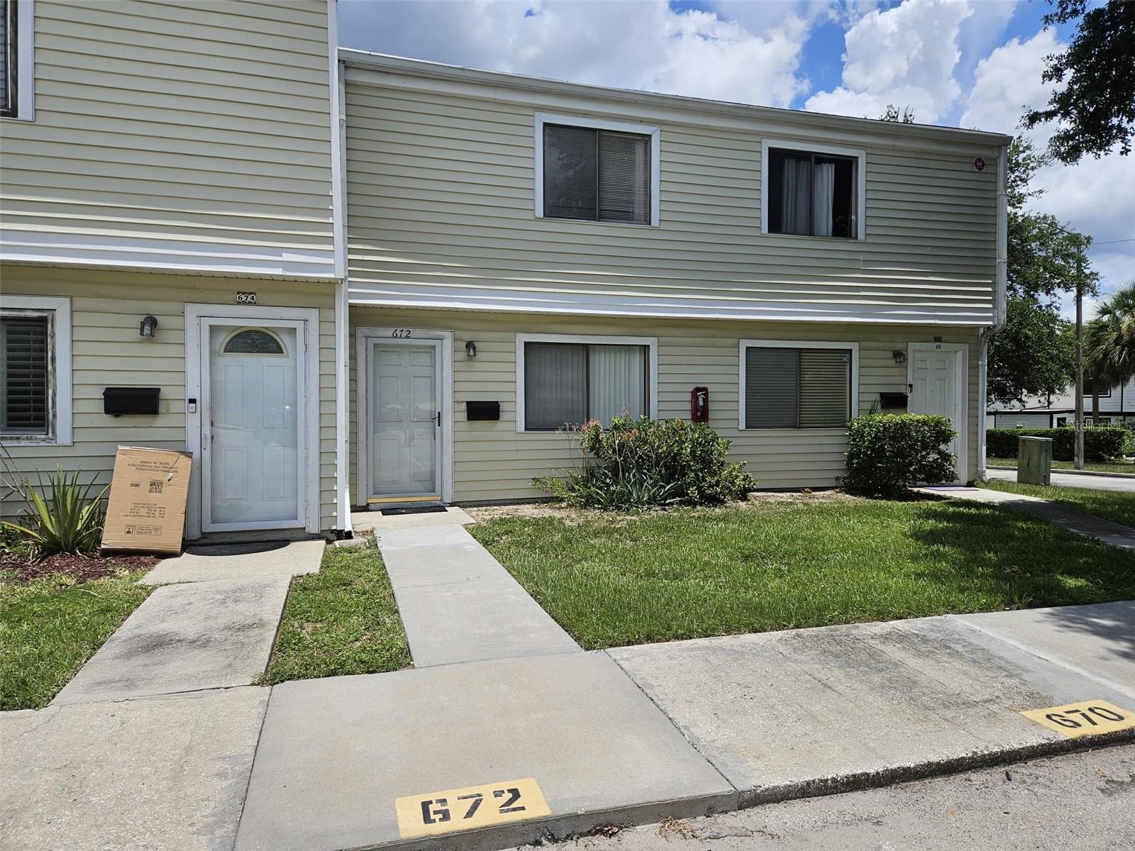 Image 3 of 18 For 672 Leslie Court 672