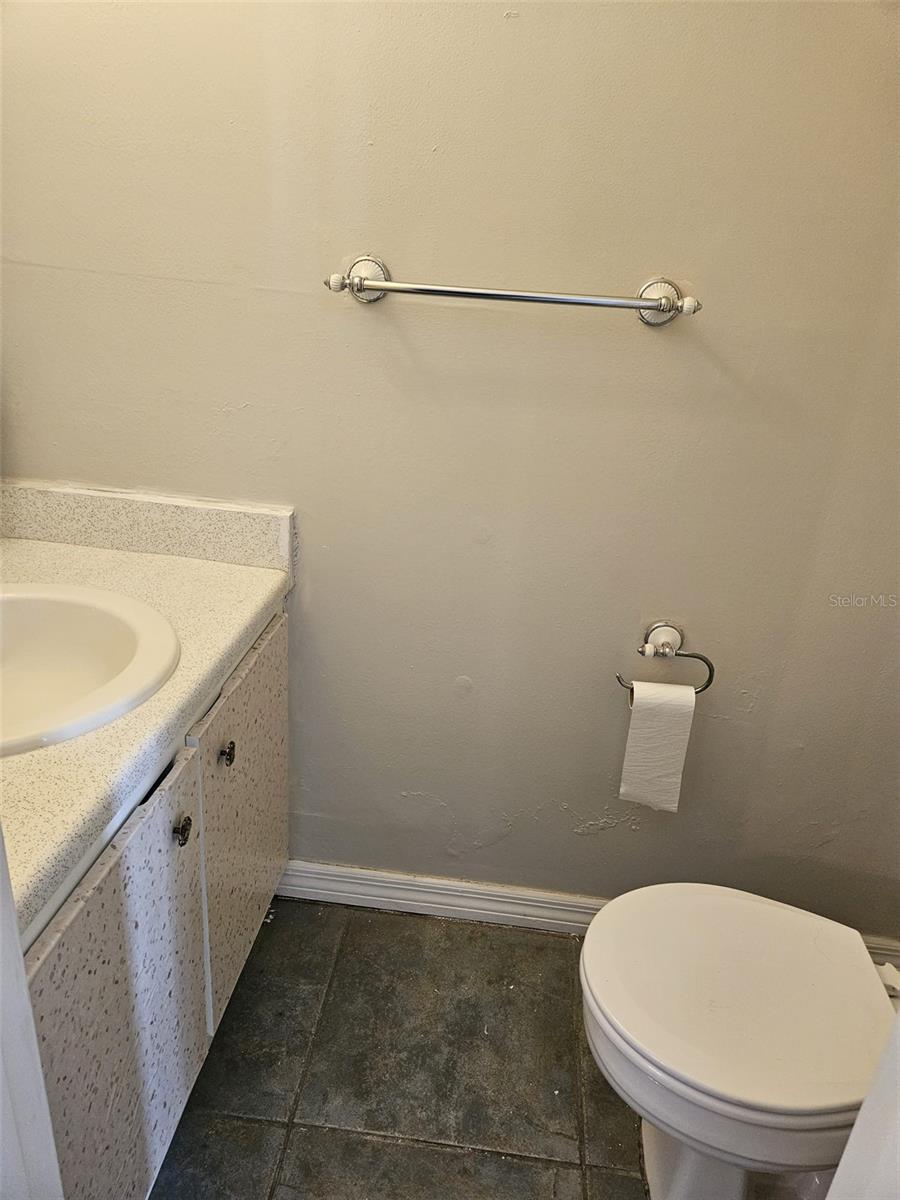 Image 7 of 18 For 672 Leslie Court 672