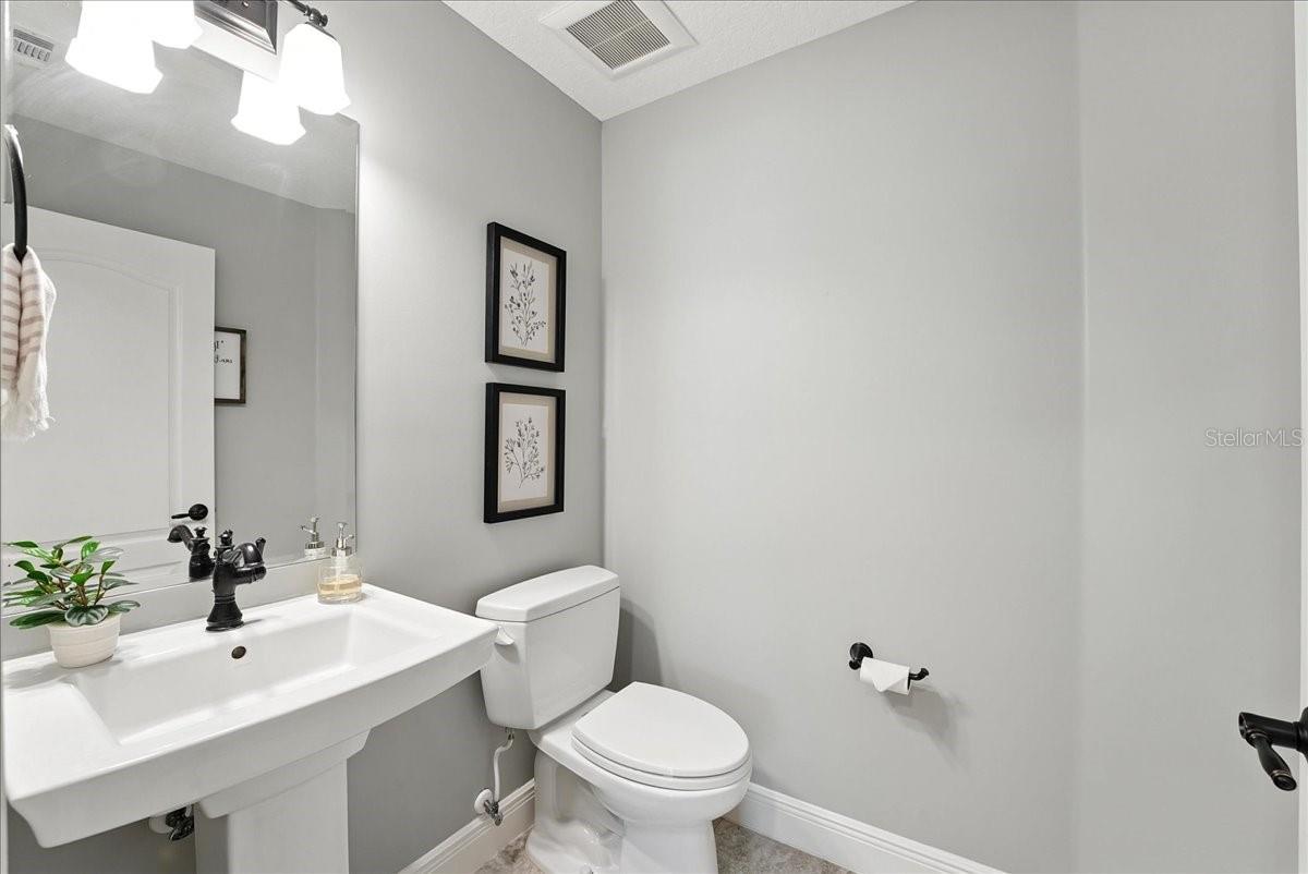 Image 24 of 34 For 9301 Northlake Parkway