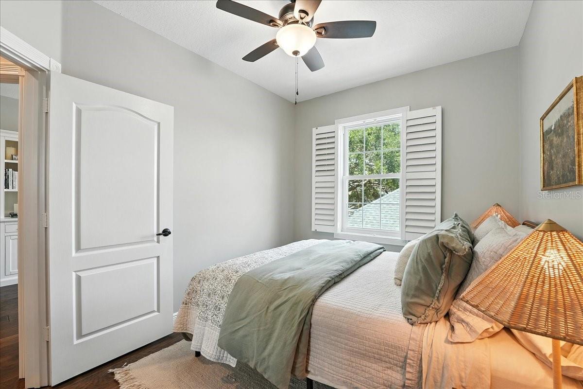 Image 28 of 34 For 9301 Northlake Parkway