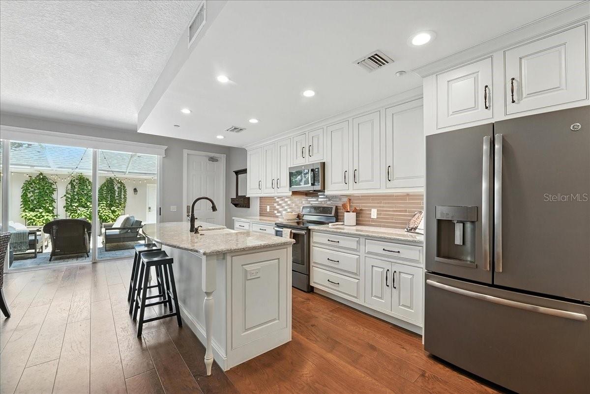 Image 3 of 34 For 9301 Northlake Parkway