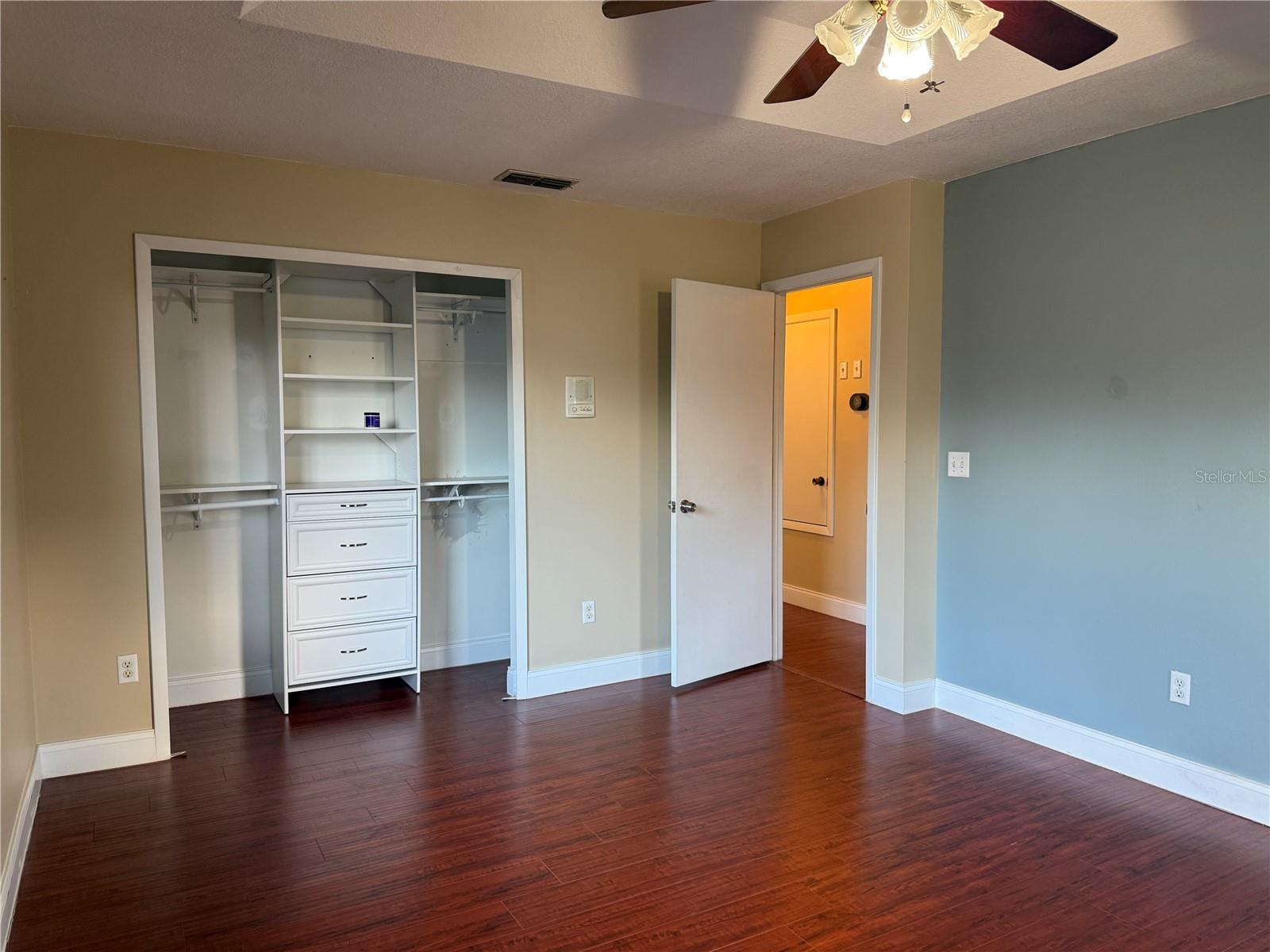 Image 30 of 39 For 1373 Foxforrest Circle