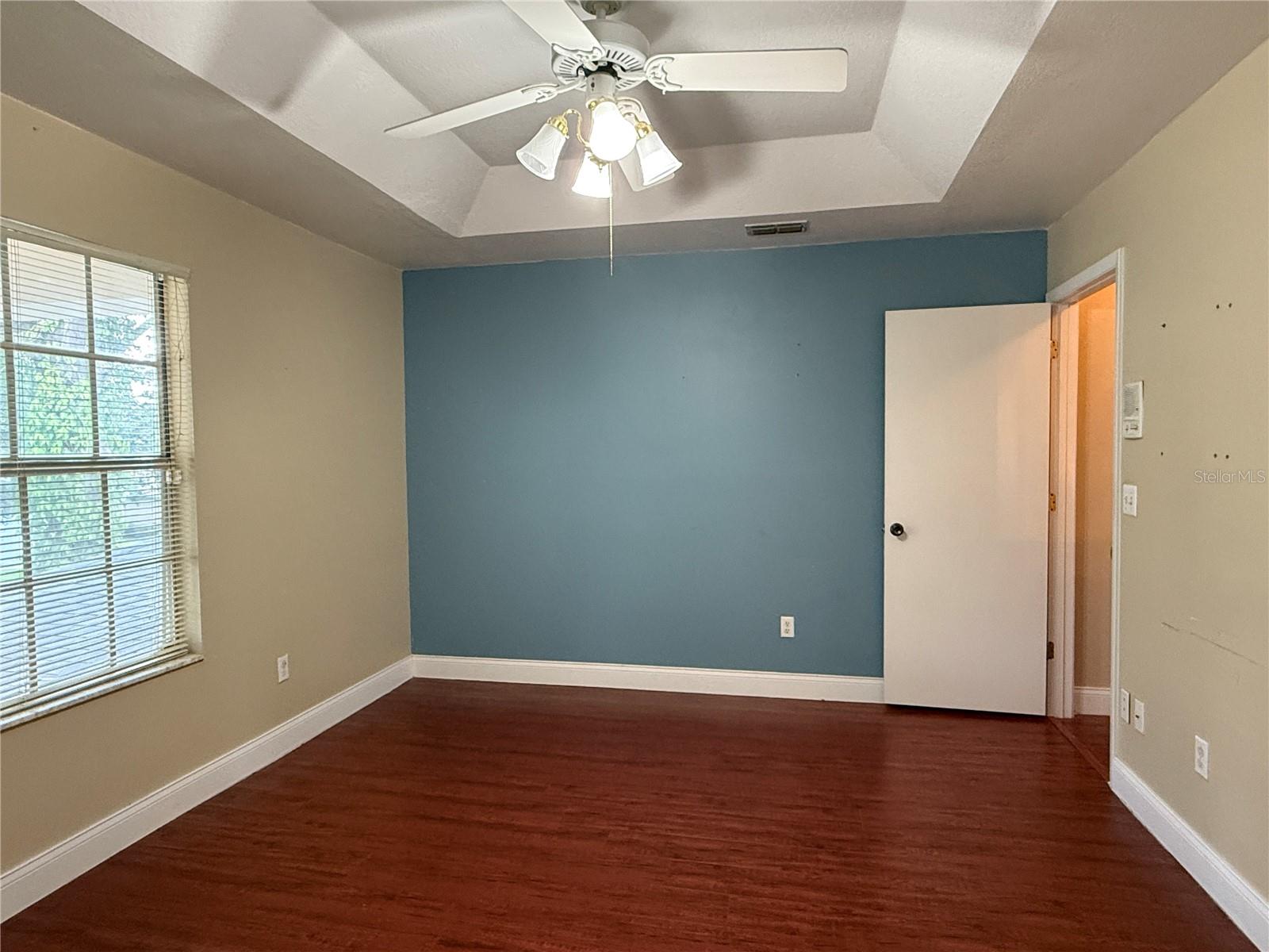Image 36 of 39 For 1373 Foxforrest Circle