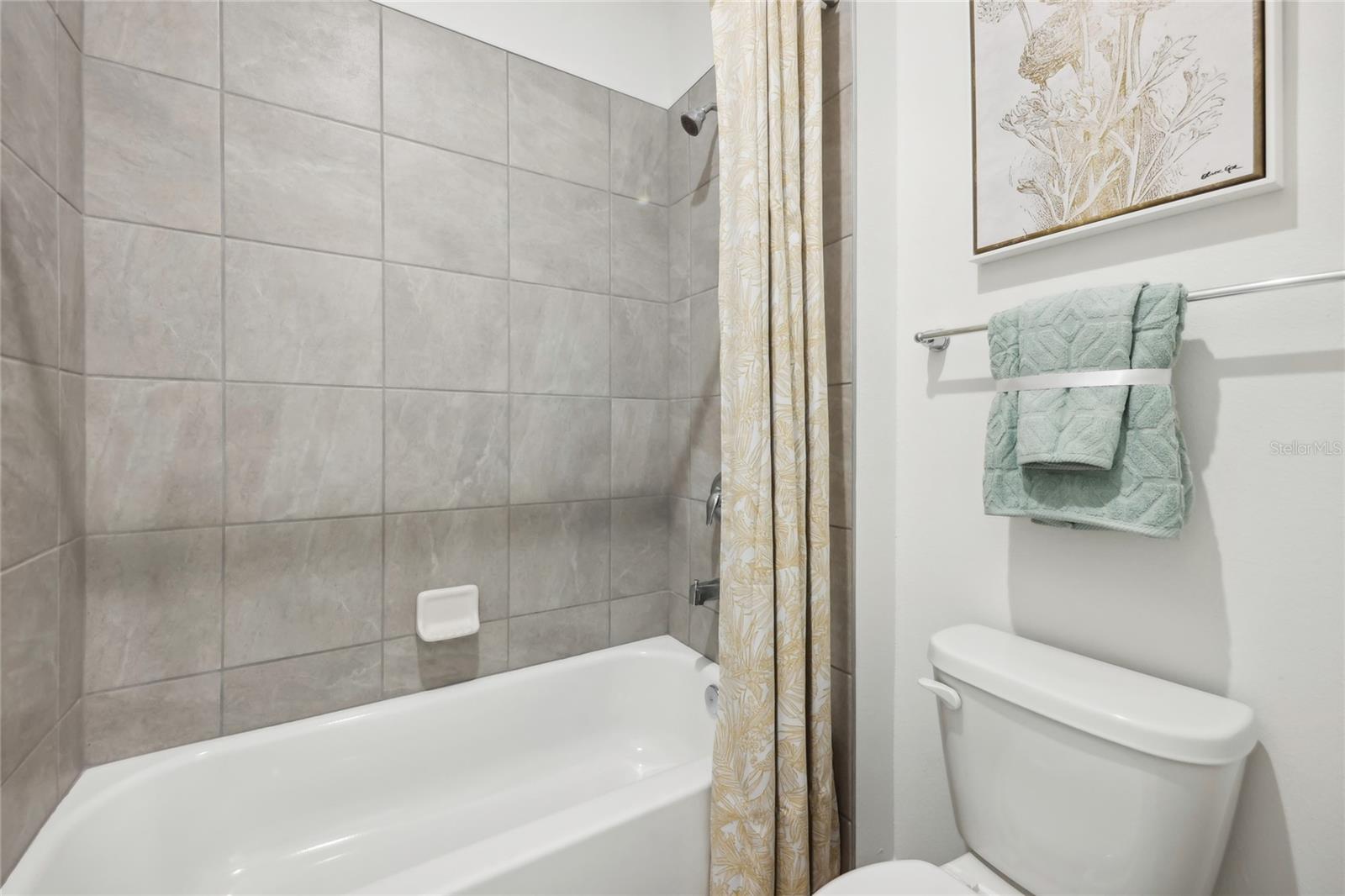 Image 19 of 31 For 12801 Trovita Drive