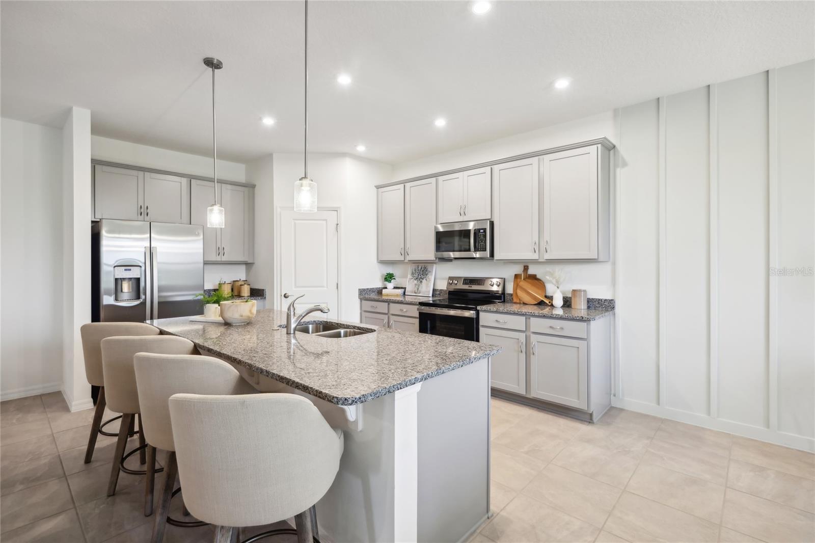 Image 5 of 31 For 12801 Trovita Drive