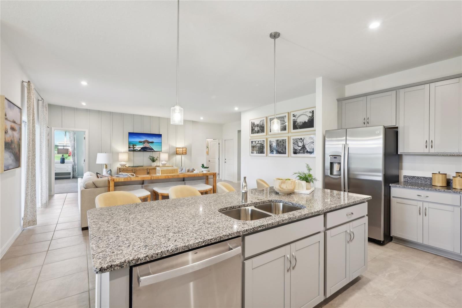 Image 6 of 31 For 12801 Trovita Drive