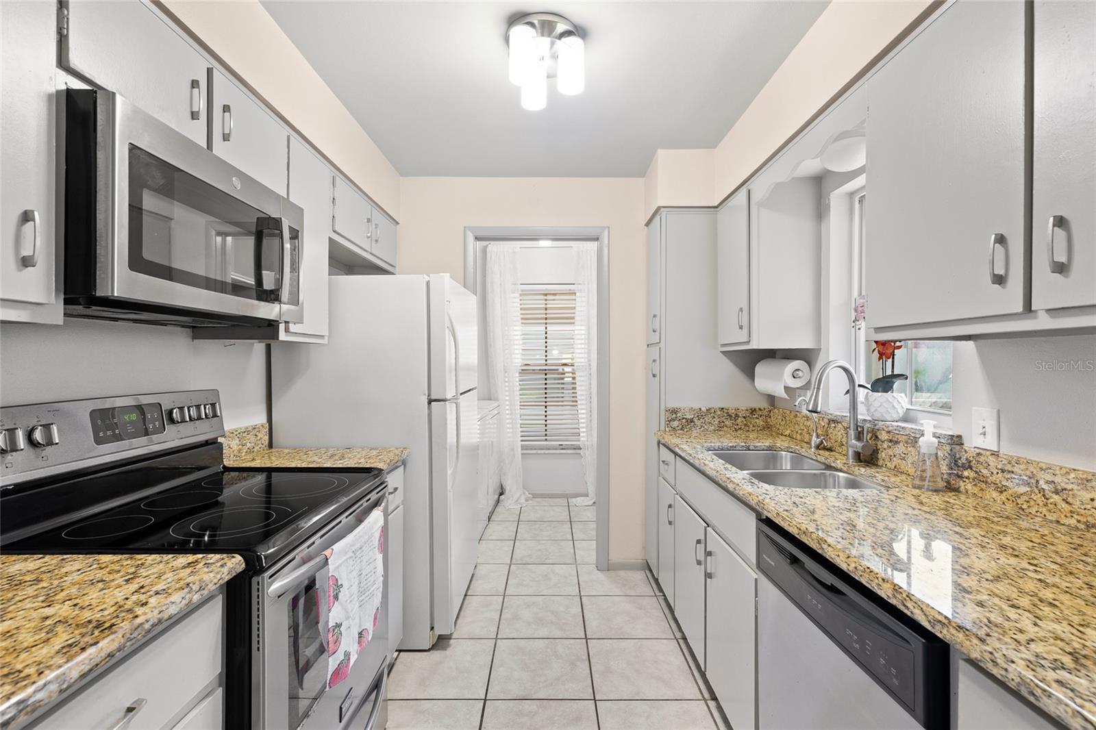 Image 10 of 32 For 222 Windmeadows Street 222