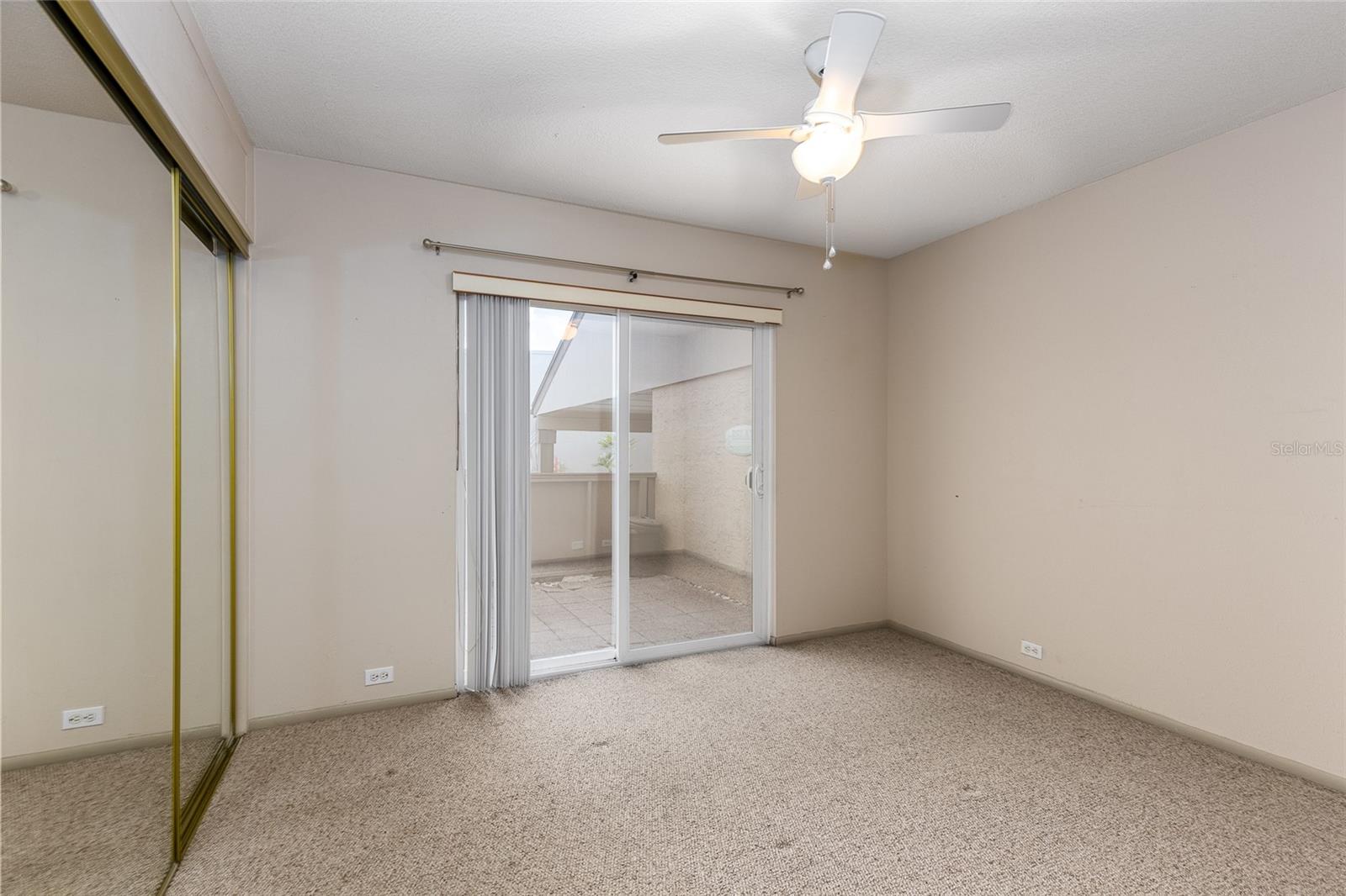 Image 19 of 32 For 222 Windmeadows Street 222