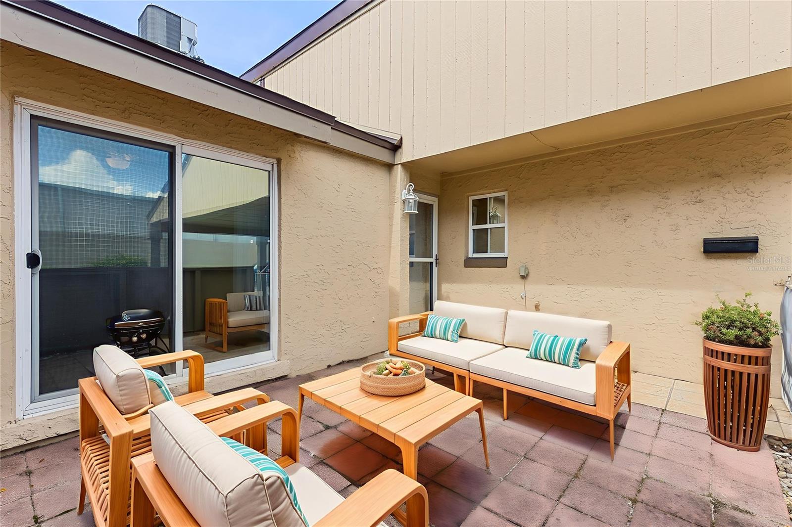 Image 4 of 32 For 222 Windmeadows Street 222