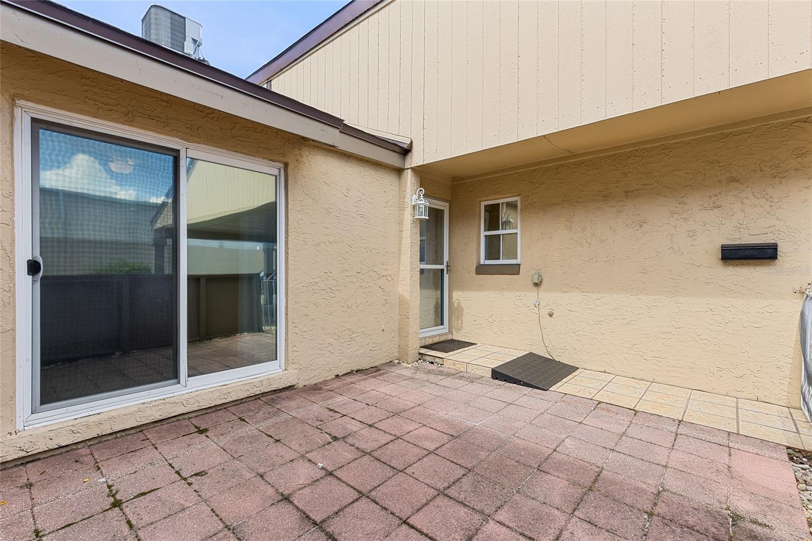 Image 5 of 32 For 222 Windmeadows Street 222