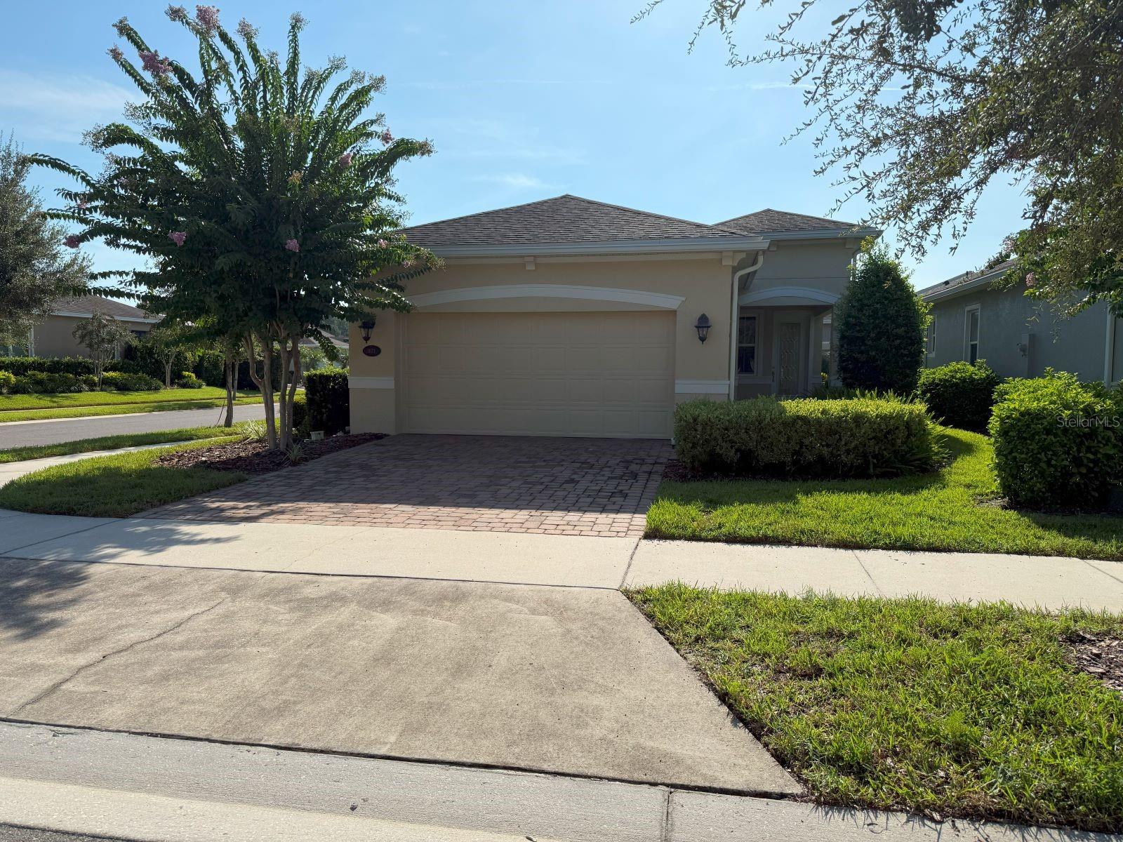 Image 2 of 43 For 1677 Victoria Gardens Drive