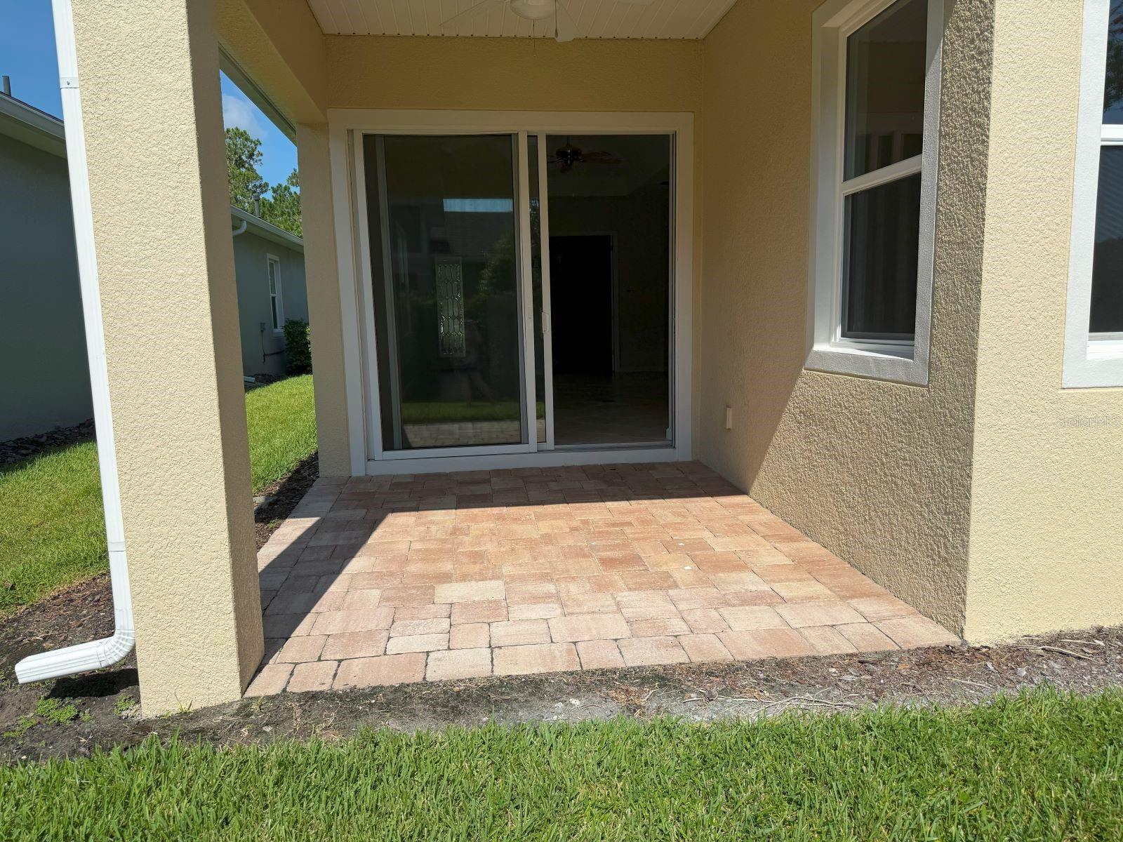 Image 7 of 43 For 1677 Victoria Gardens Drive