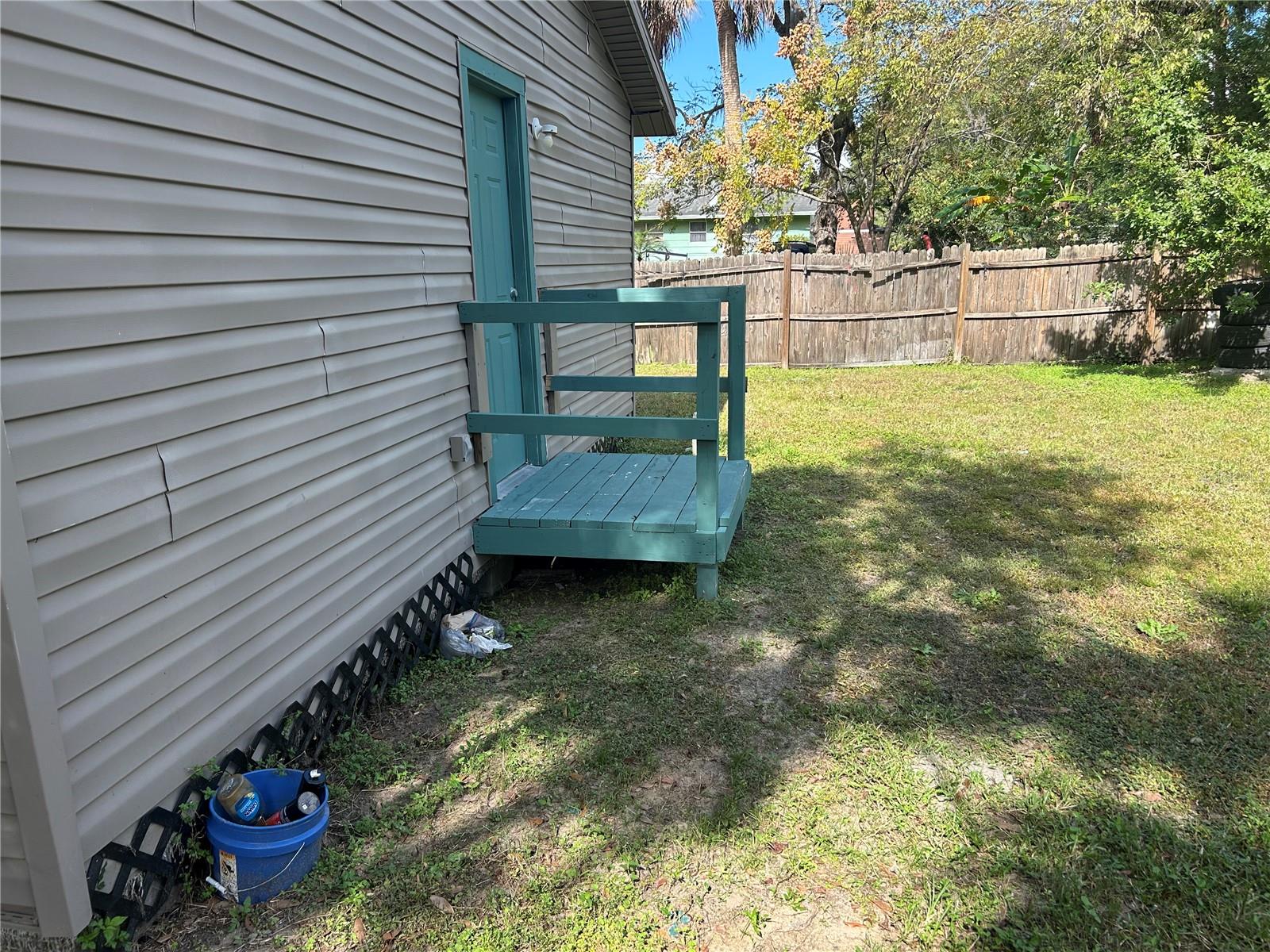 Image 19 of 26 For 1811 Alexander Avenue