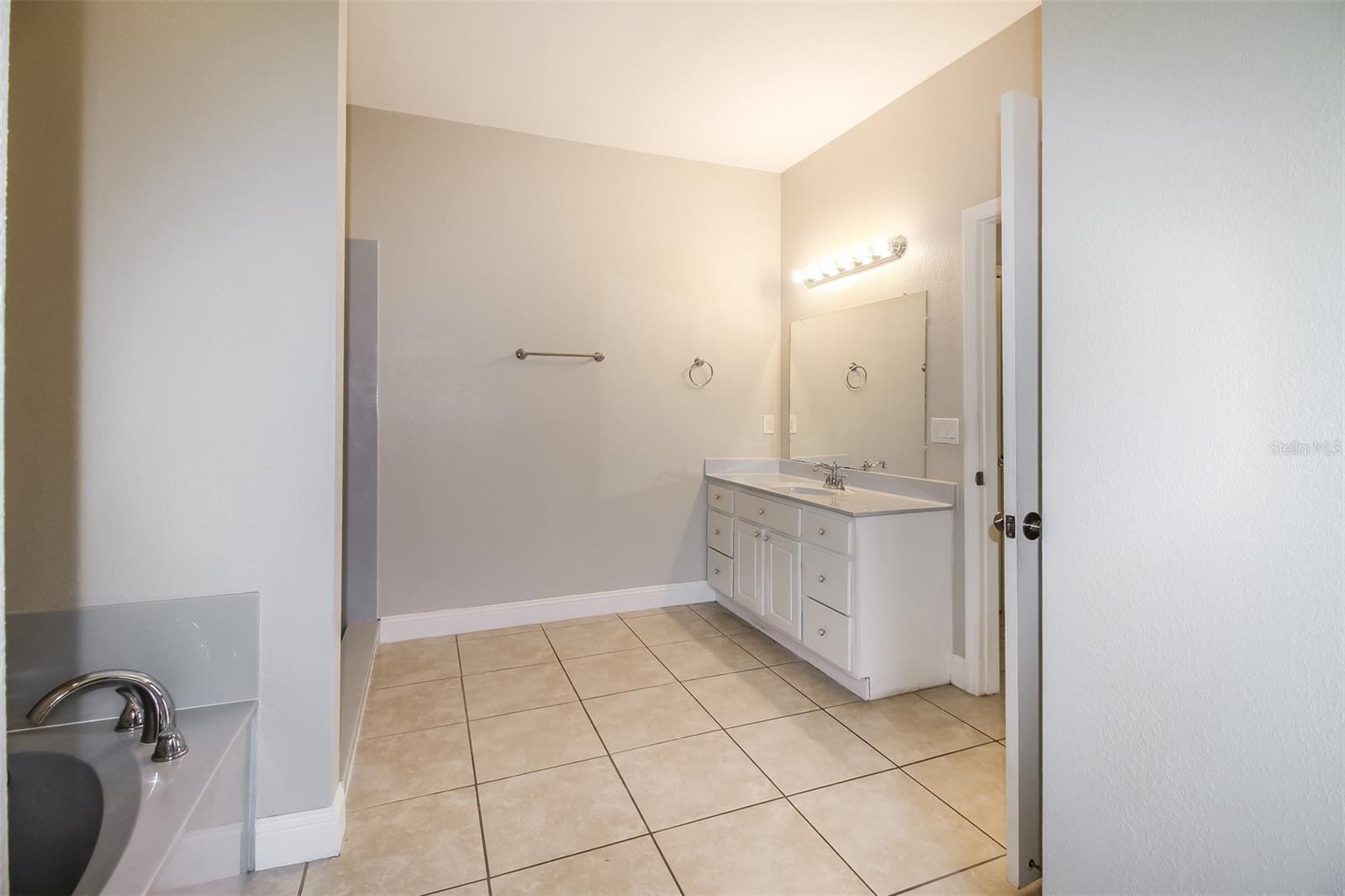 Image 14 of 21 For 55 Bahia Trace Course