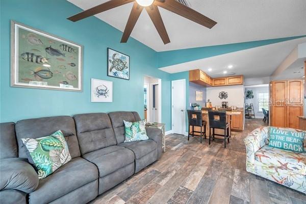 Image 21 of 46 For 2053 59th Way N