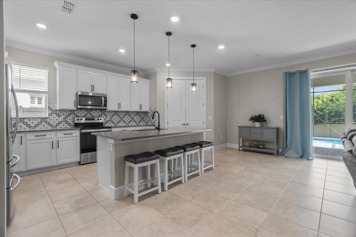 Image 21 of 58 For 942 Savannah Palms Boulevard