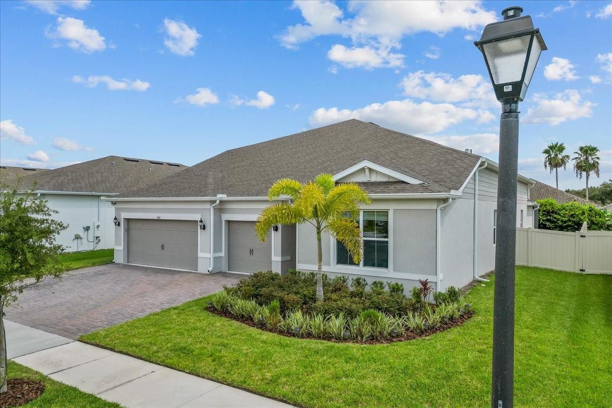 Image 3 of 58 For 942 Savannah Palms Boulevard