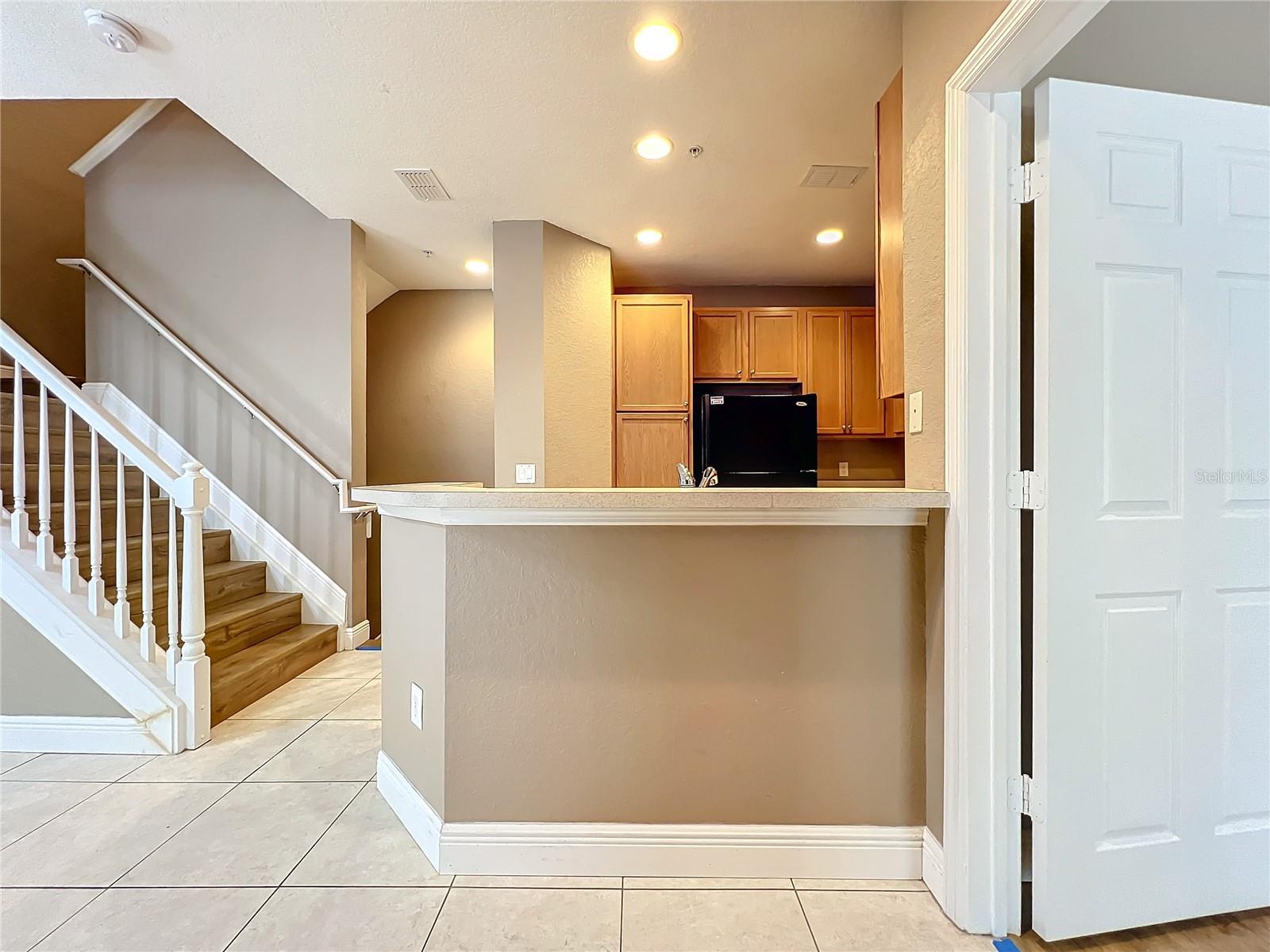 Image 20 of 57 For 2586 Grand Central Parkway 4