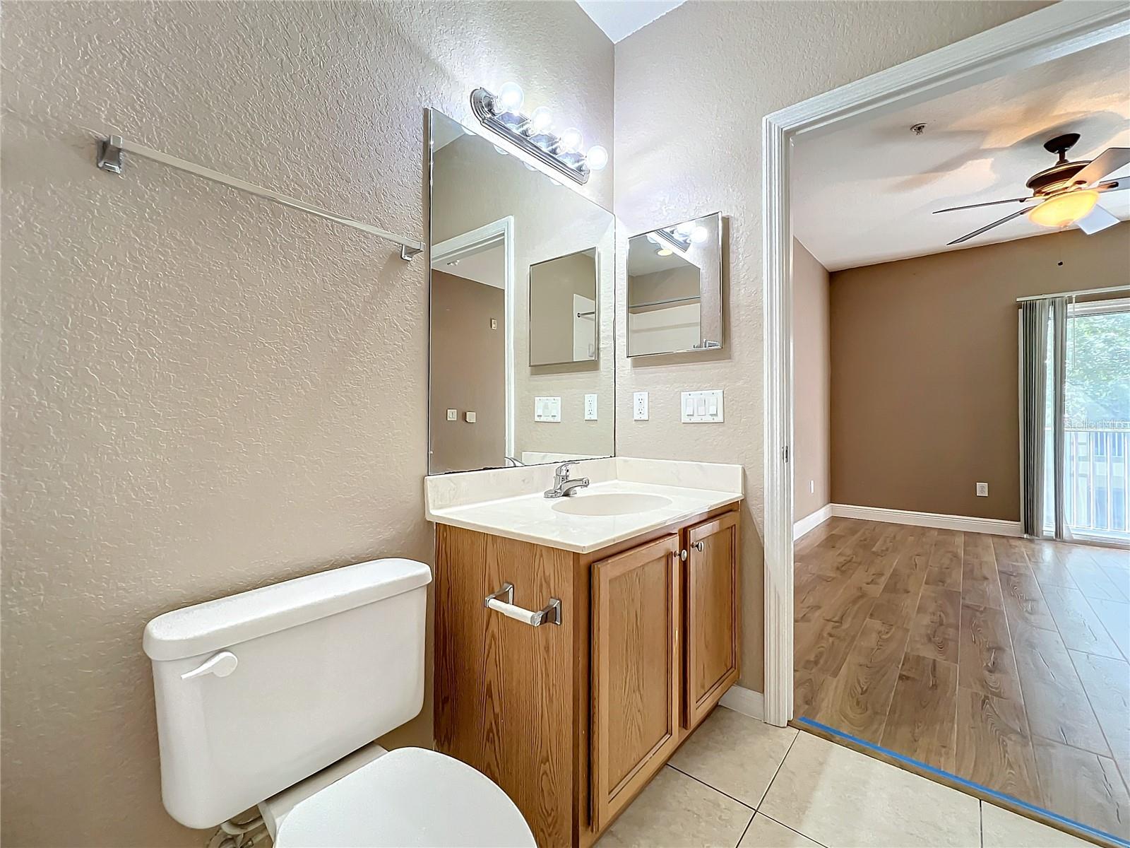 Image 36 of 57 For 2586 Grand Central Parkway 4
