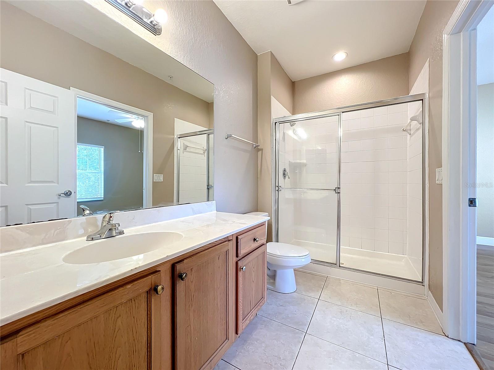 Image 45 of 57 For 2586 Grand Central Parkway 4