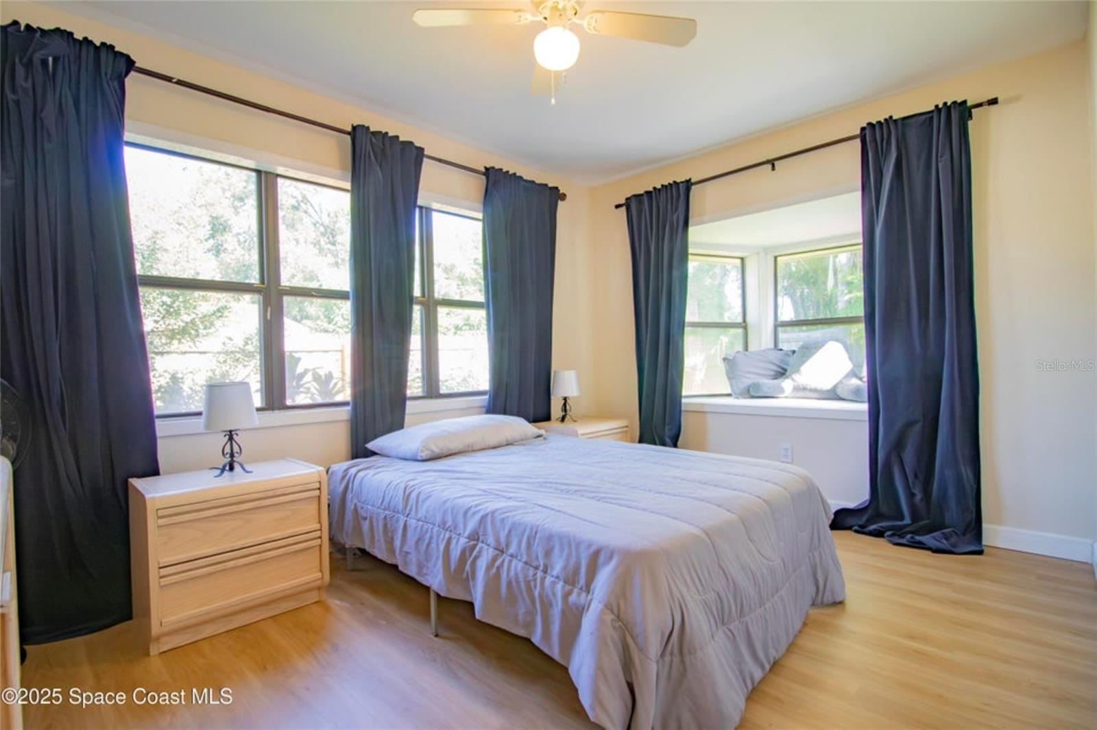 Image 11 of 17 For 2900 Jasmine Street