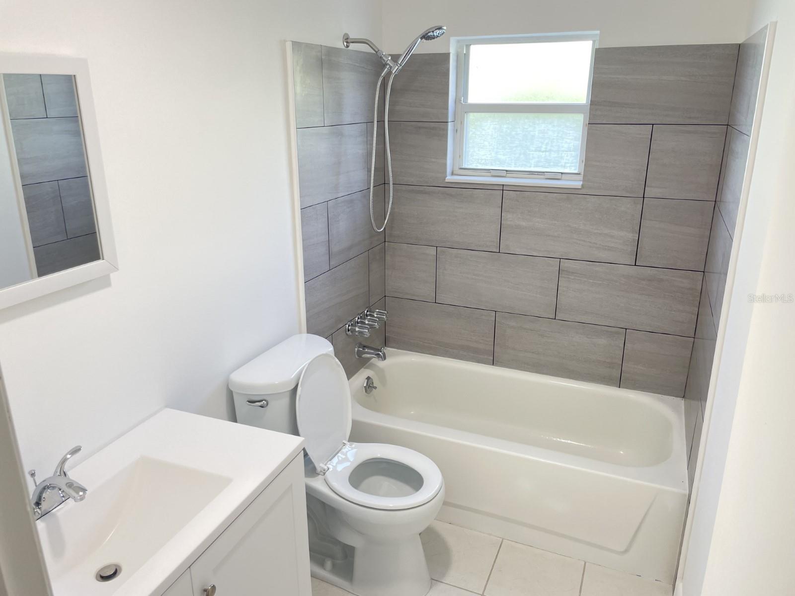 Image 13 of 22 For 1530 Windward Drive