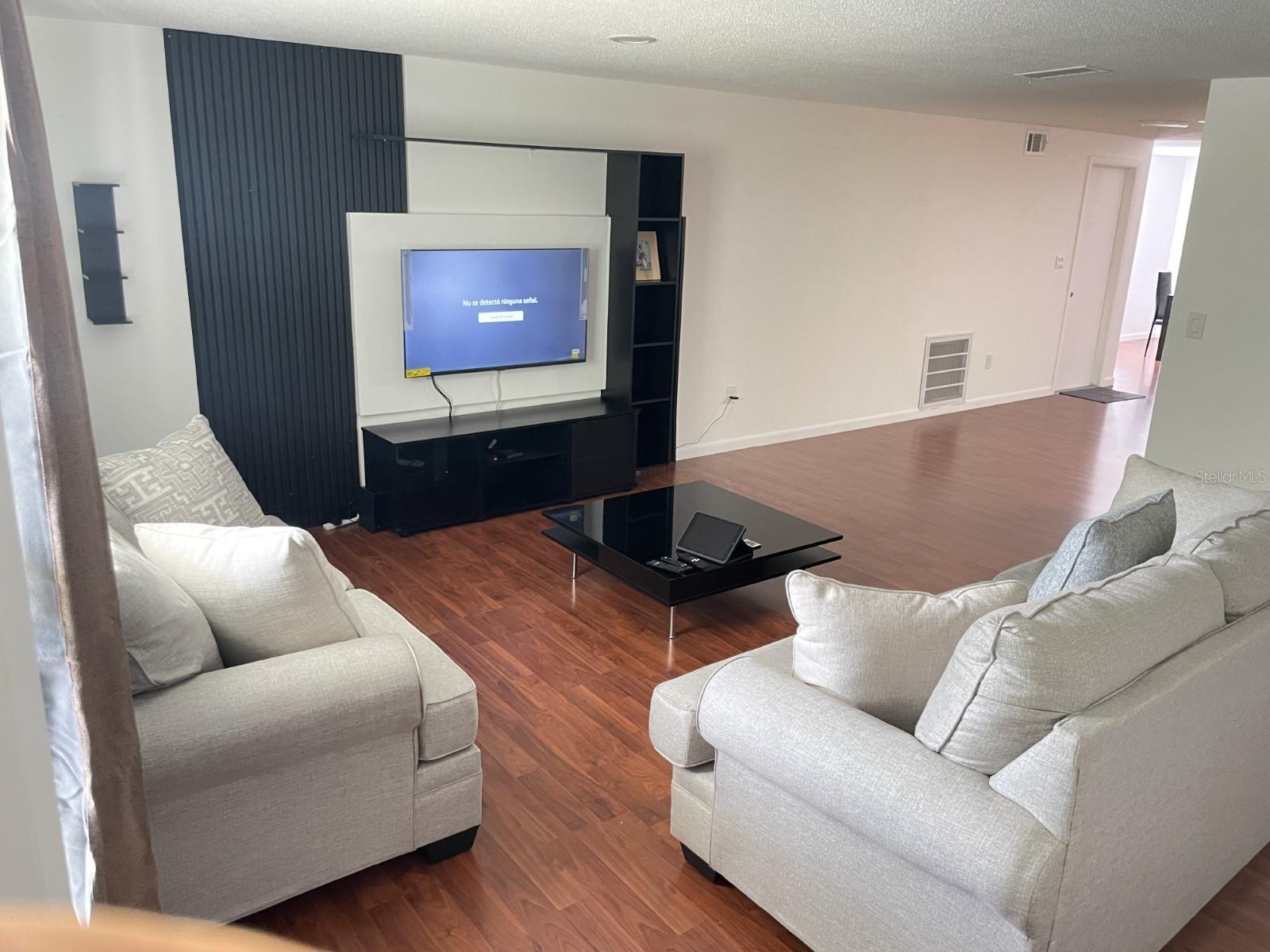 Image 7 of 22 For 1530 Windward Drive