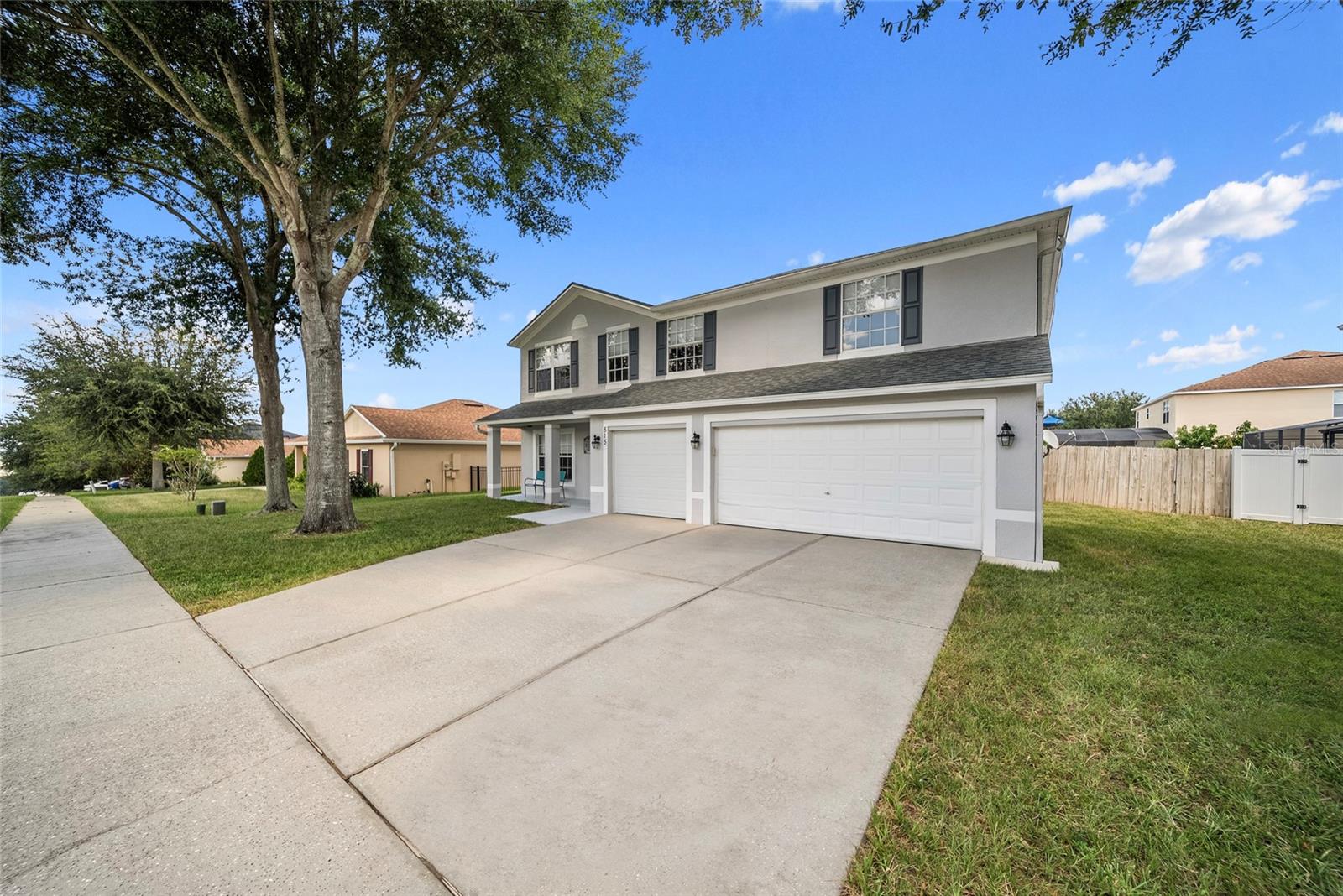 Image 2 of 40 For 515 Southridge Road