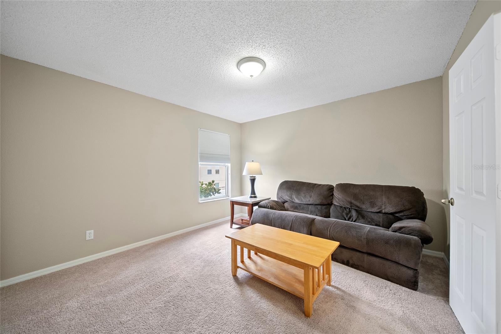 Image 22 of 40 For 515 Southridge Road