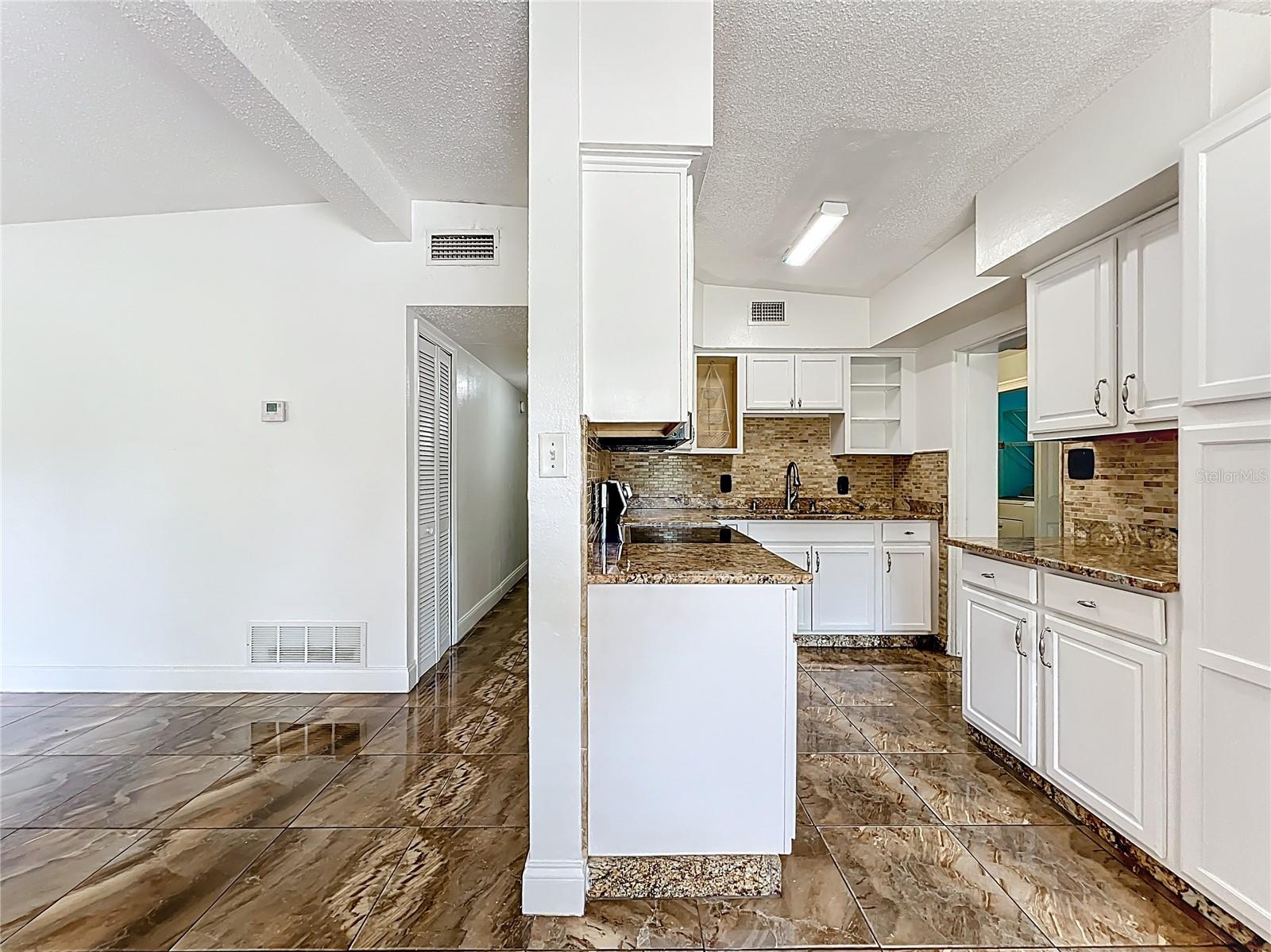 Image 16 of 74 For 2808 Touraine Avenue