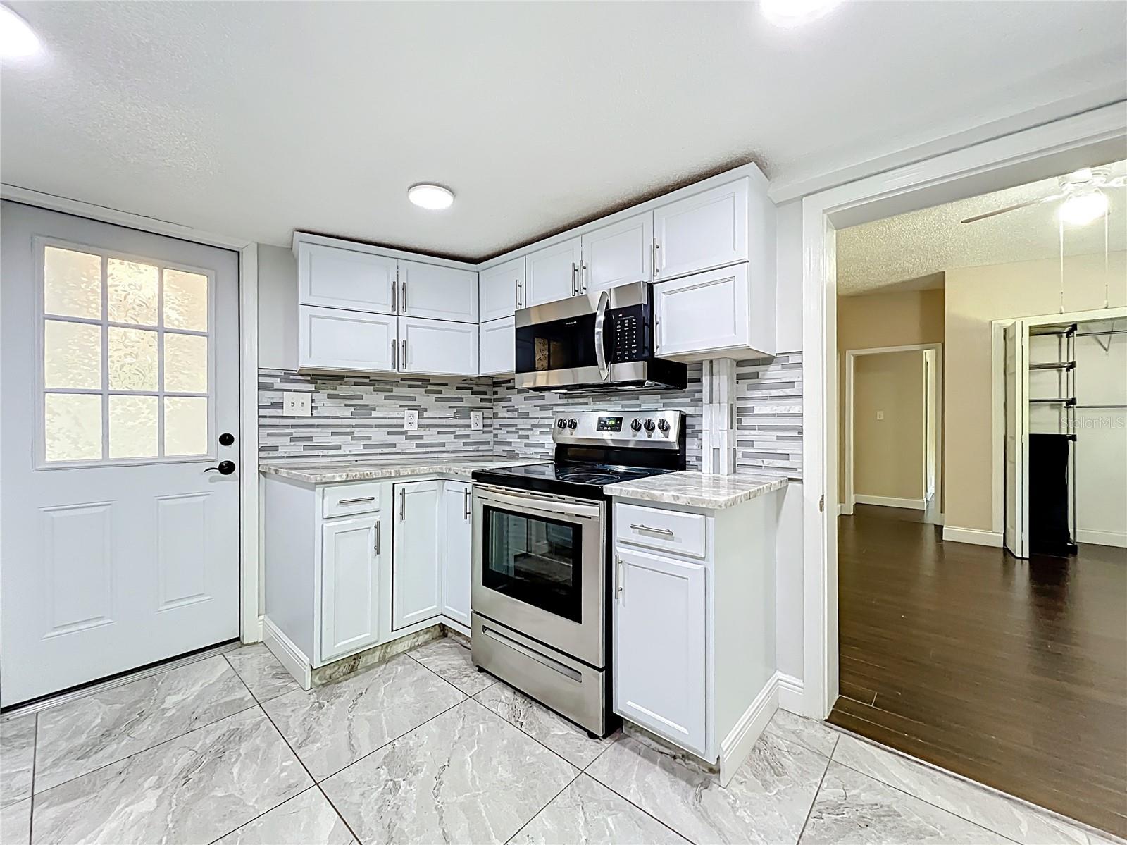 Image 35 of 74 For 2808 Touraine Avenue