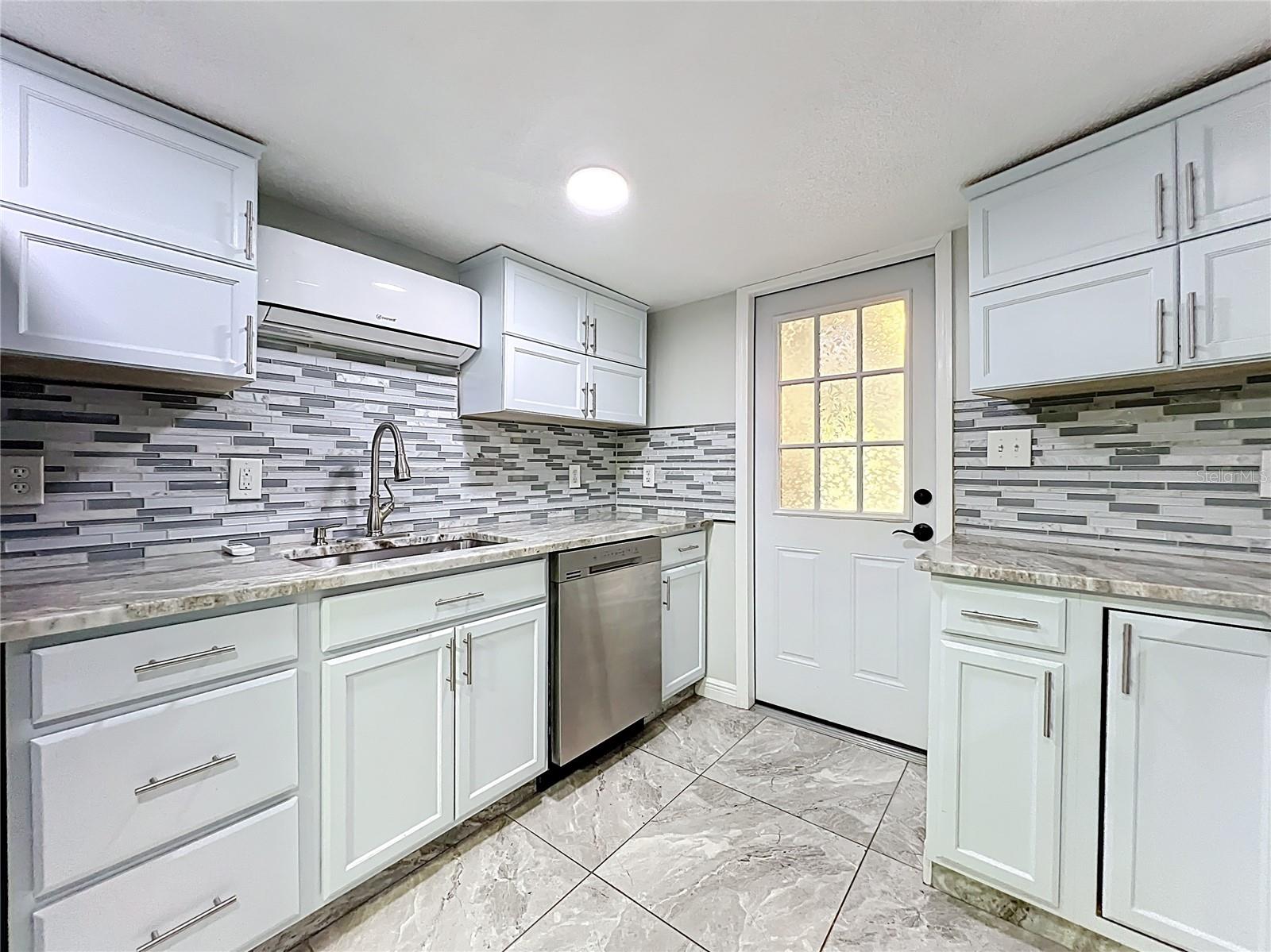 Image 36 of 74 For 2808 Touraine Avenue