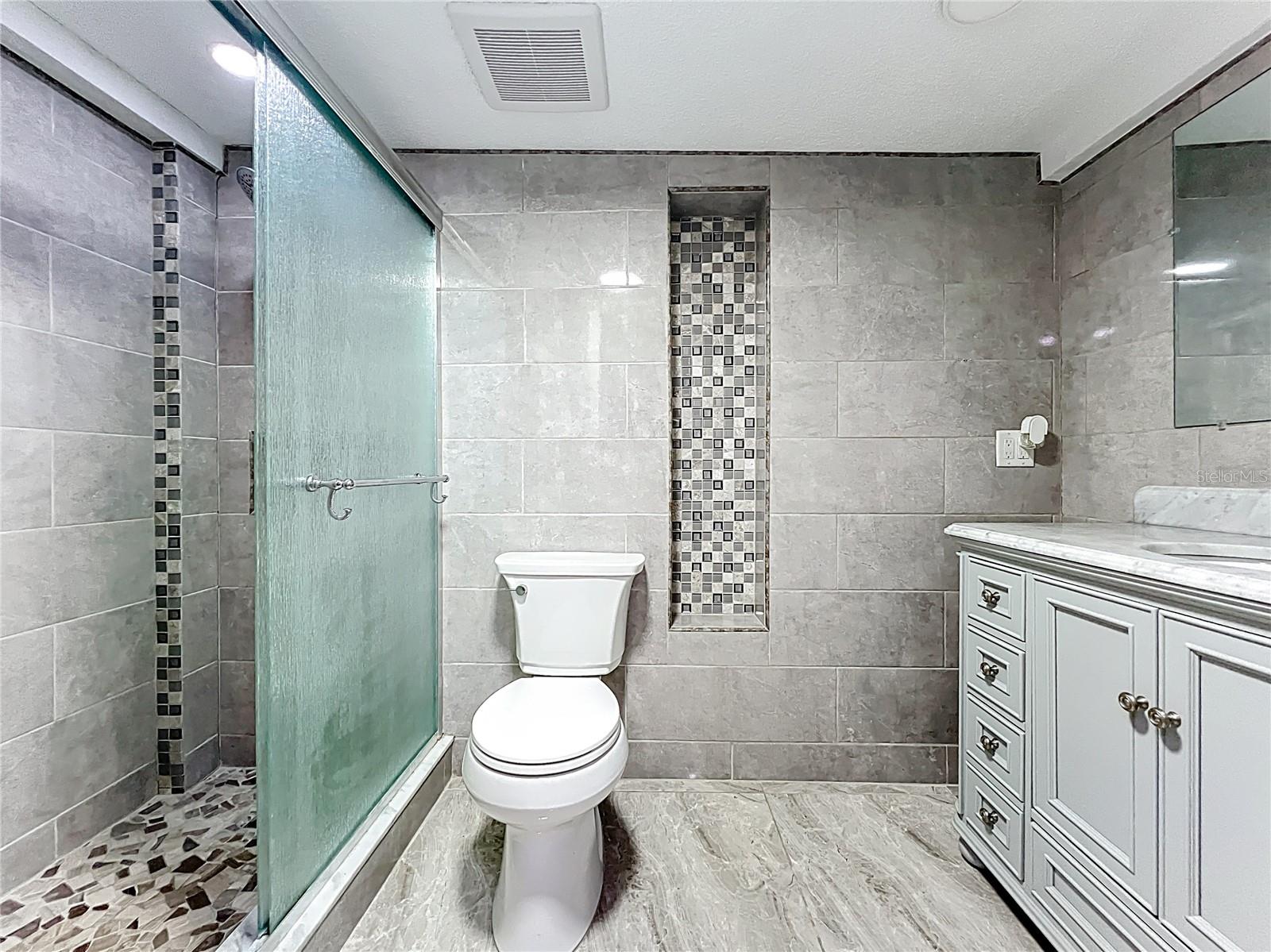 Image 42 of 74 For 2808 Touraine Avenue